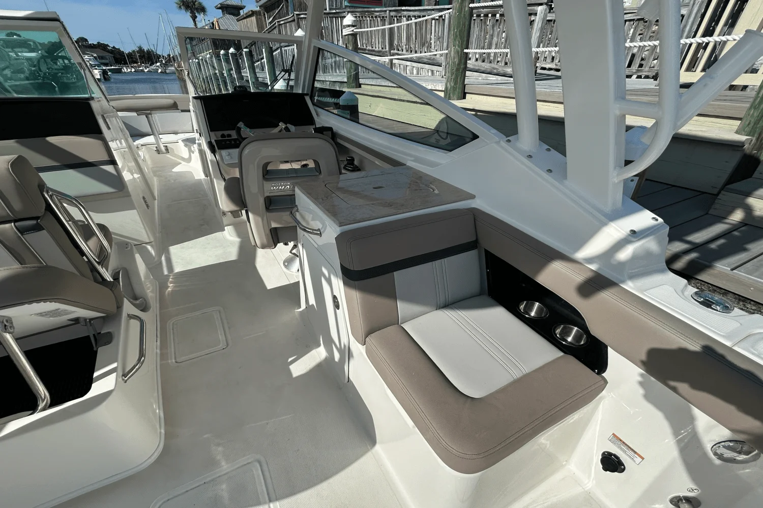 2026 Boston Whaler 280 Vantage Image Thumbnail #18