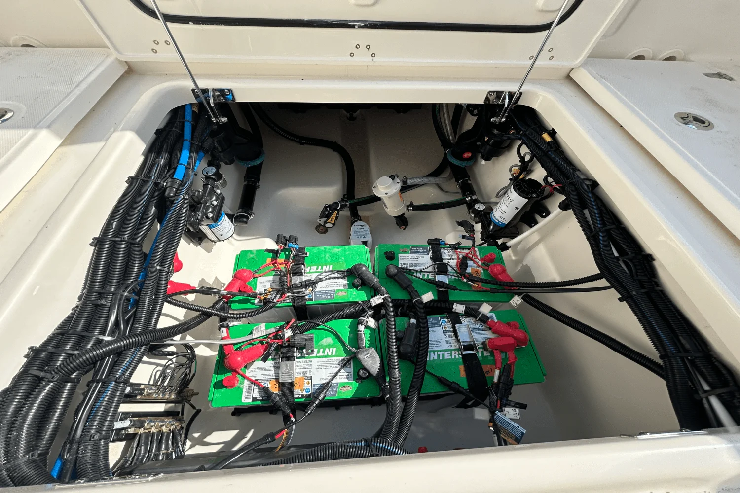 2026 Boston Whaler 280 Vantage Image Thumbnail #26