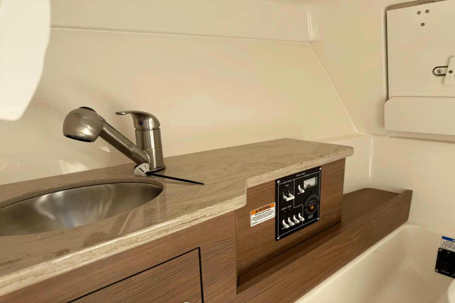 2026 Boston Whaler 280 Vantage Image Thumbnail #21