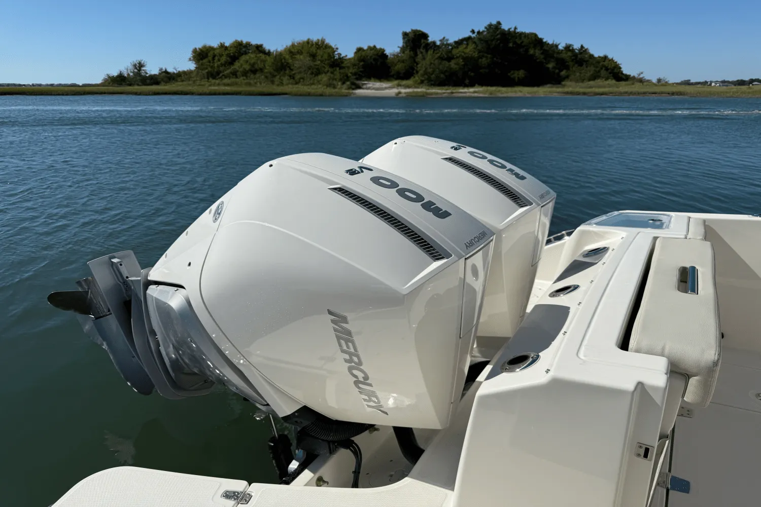 2026 Boston Whaler 280 Vantage Image Thumbnail #5