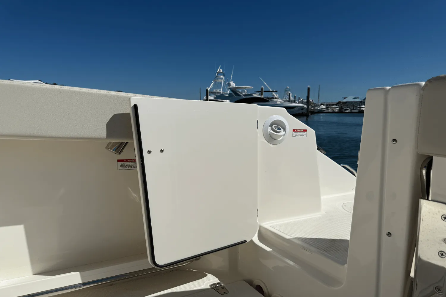 2026 Boston Whaler 280 Vantage Image Thumbnail #8