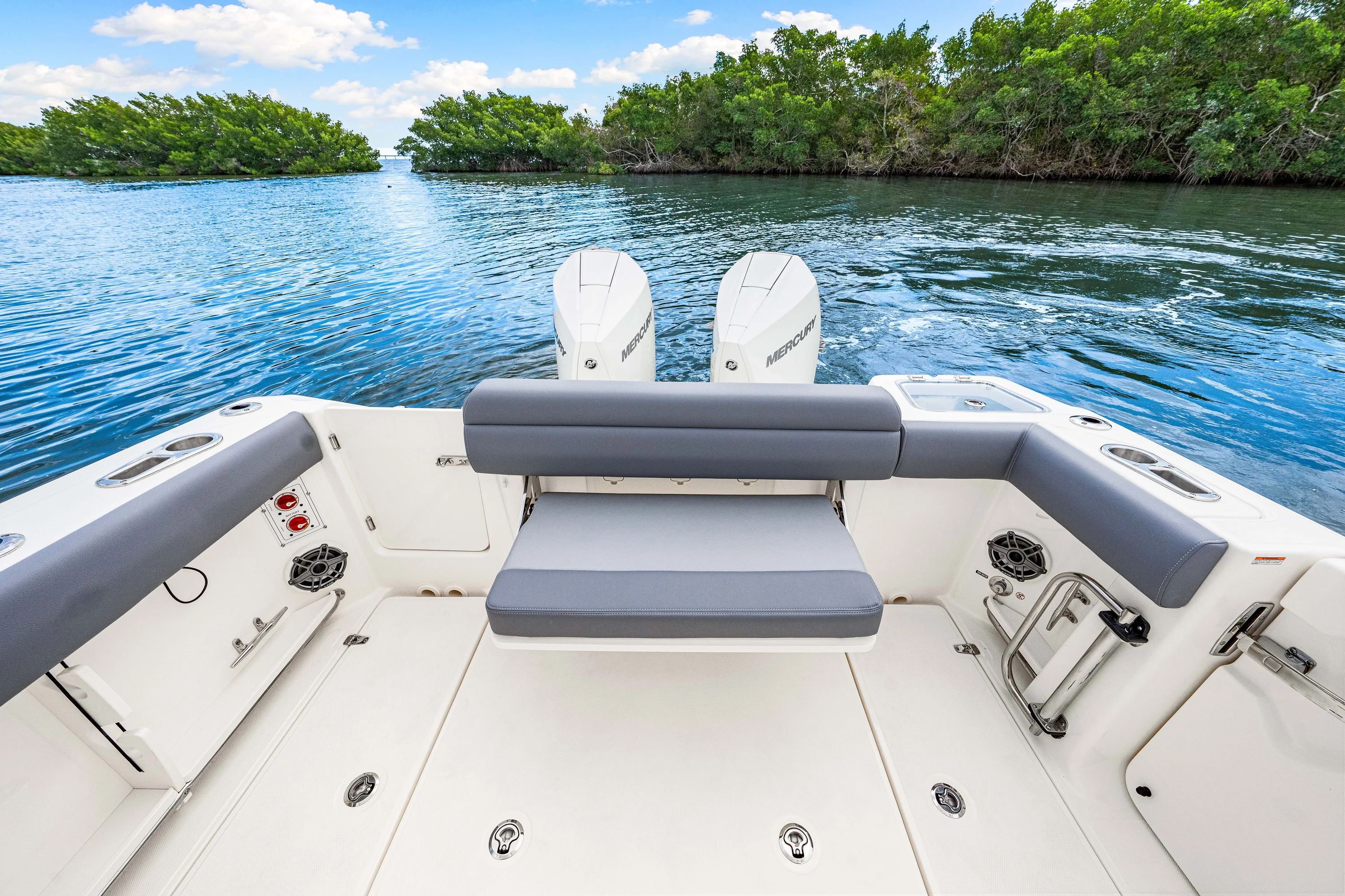 2026 Boston Whaler 280 Outrage Image Thumbnail #43