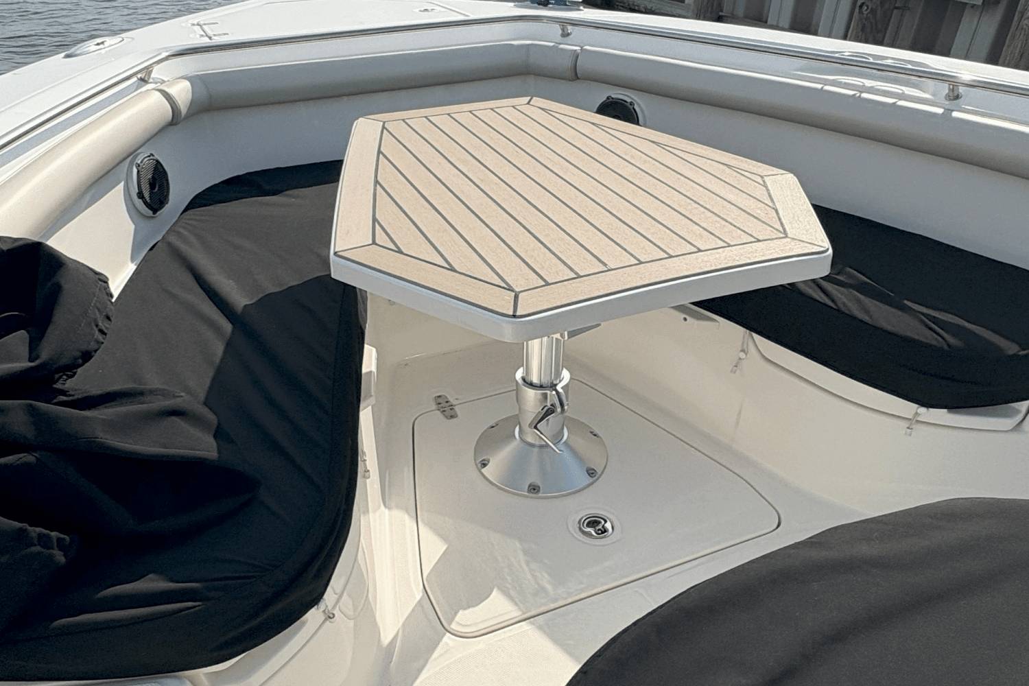 2022 Boston Whaler 350 OUTRAGE Image Thumbnail #21