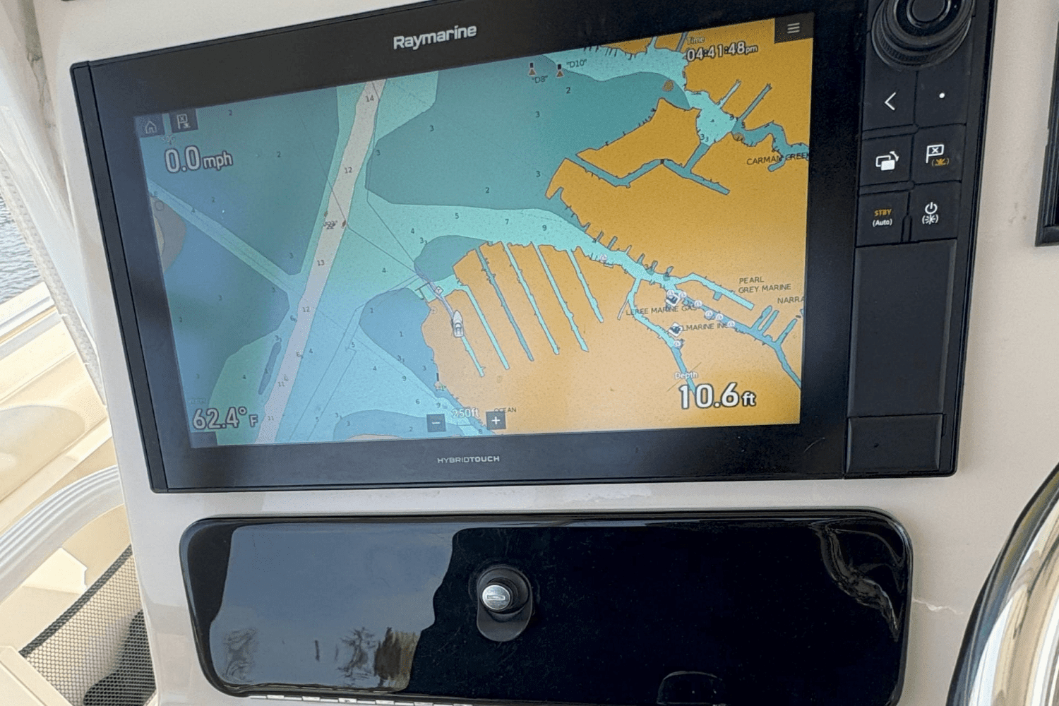 2022 Boston Whaler 350 OUTRAGE Image Thumbnail #19