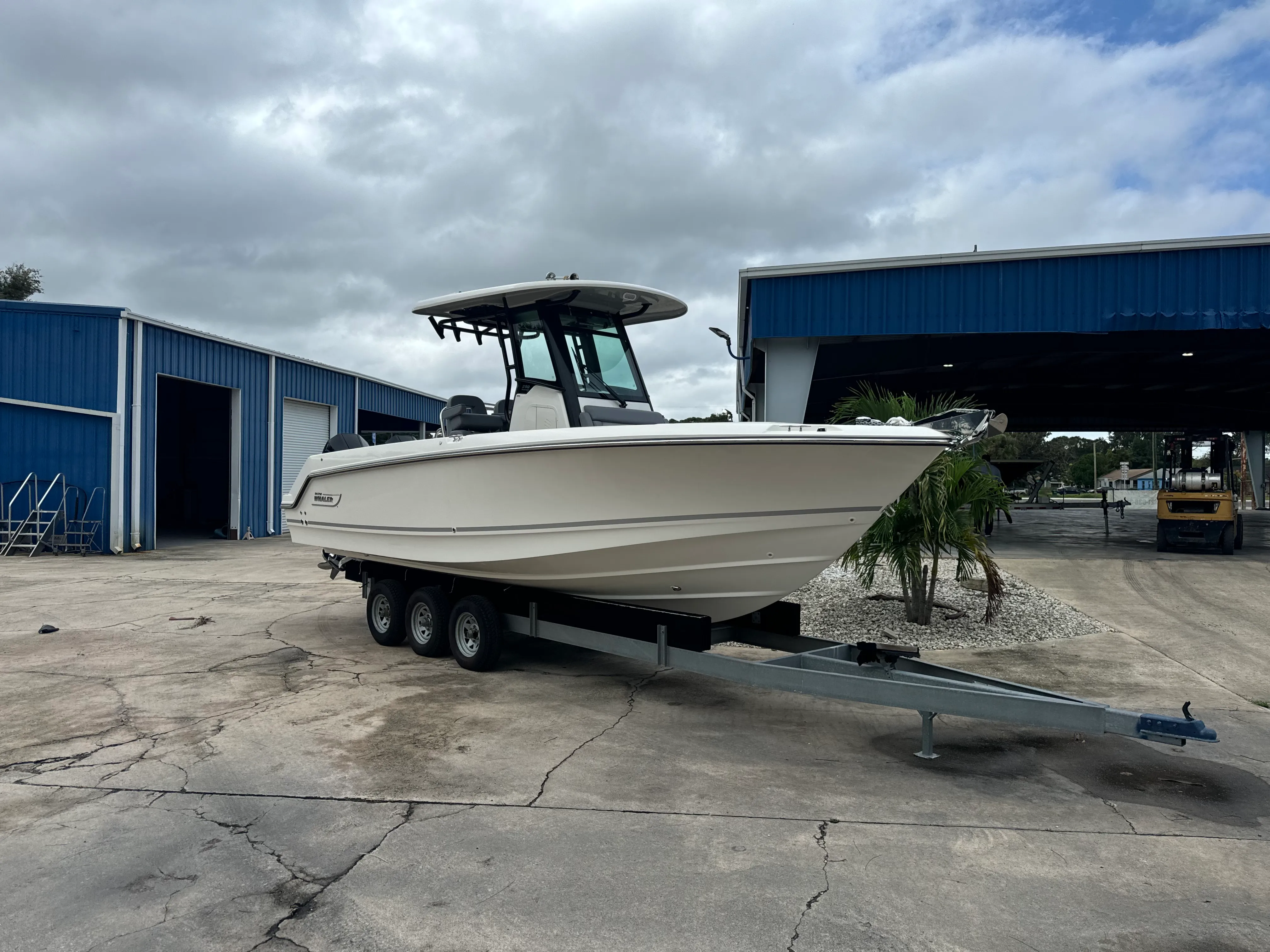 2026 Boston Whaler 250 Outrage Image Thumbnail #0