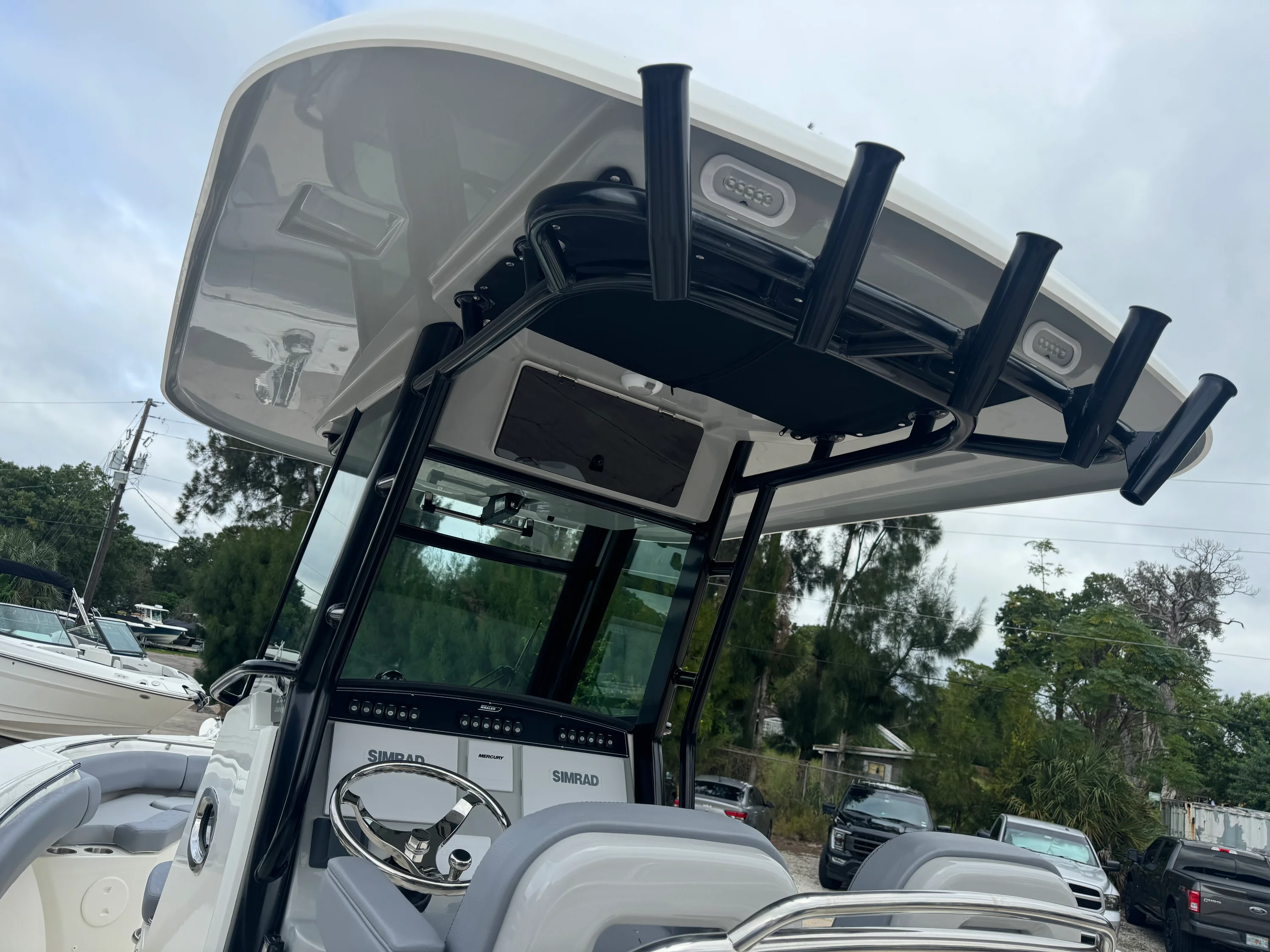 2026 Boston Whaler 250 Outrage Image Thumbnail #9