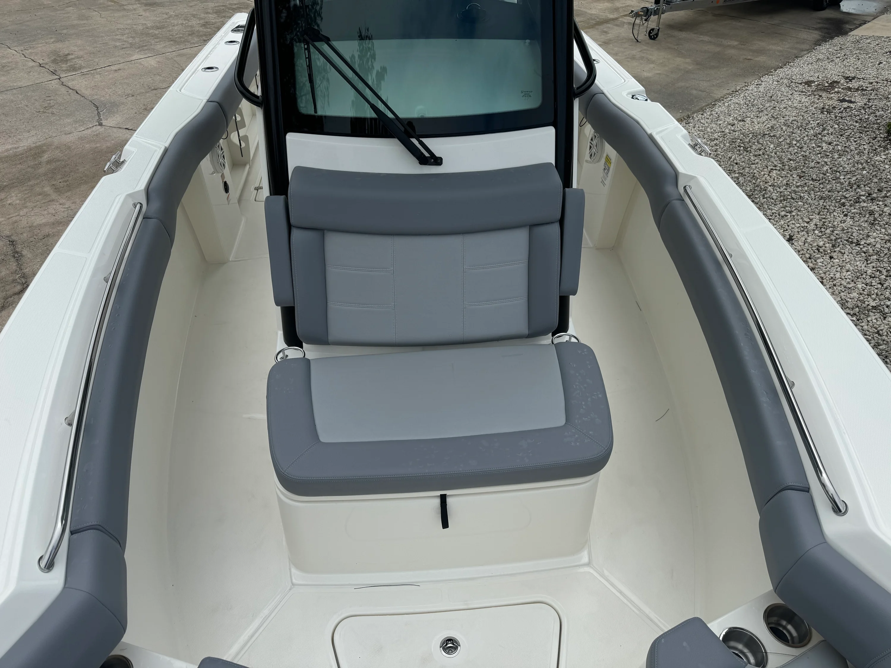 2026 Boston Whaler 250 Outrage Image Thumbnail #14