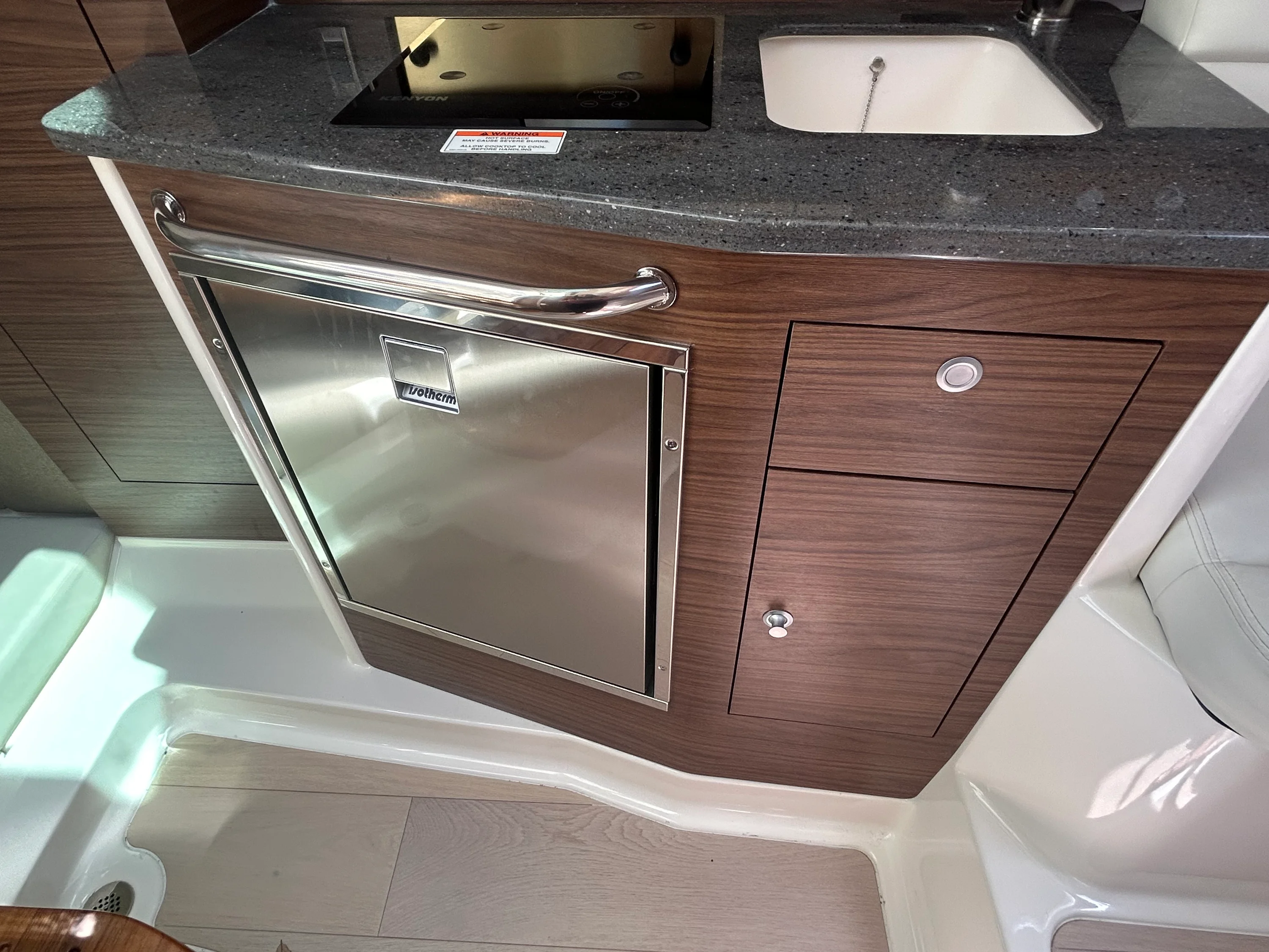 2026 Boston Whaler 325 Conquest Image Thumbnail #34