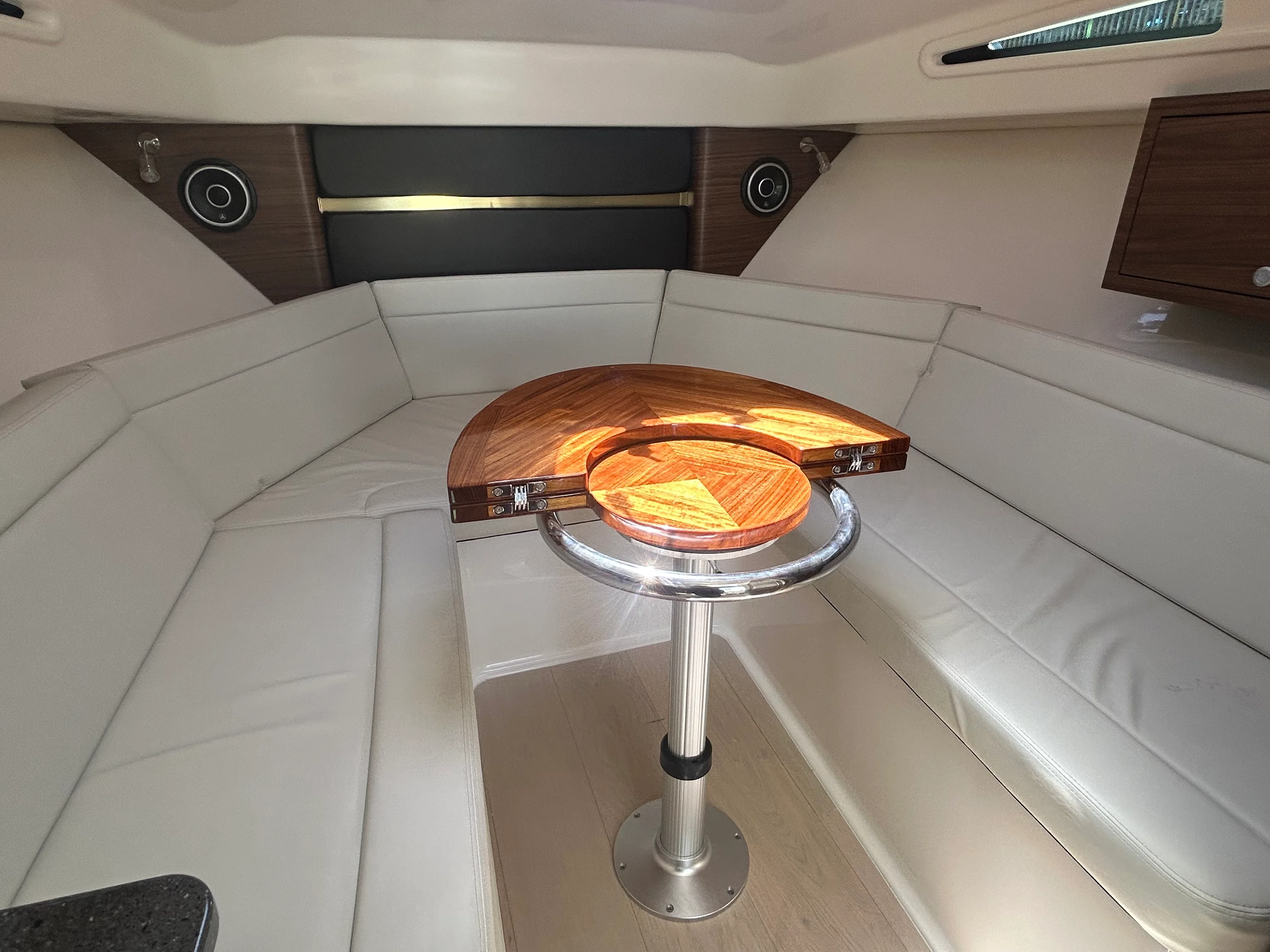 2026 Boston Whaler 325 Conquest Image Thumbnail #31