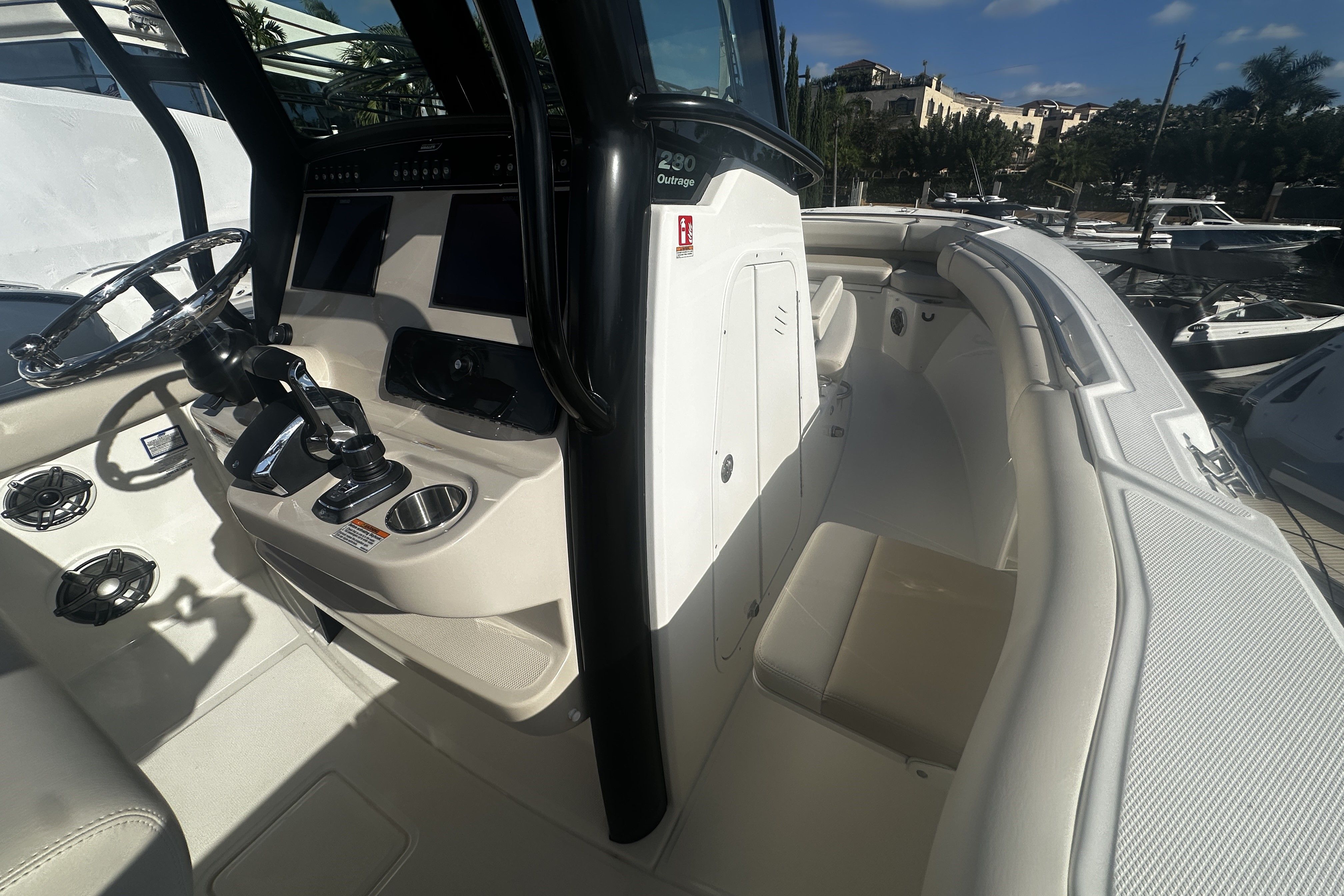 2026 Boston Whaler 280 Outrage Image Thumbnail #21