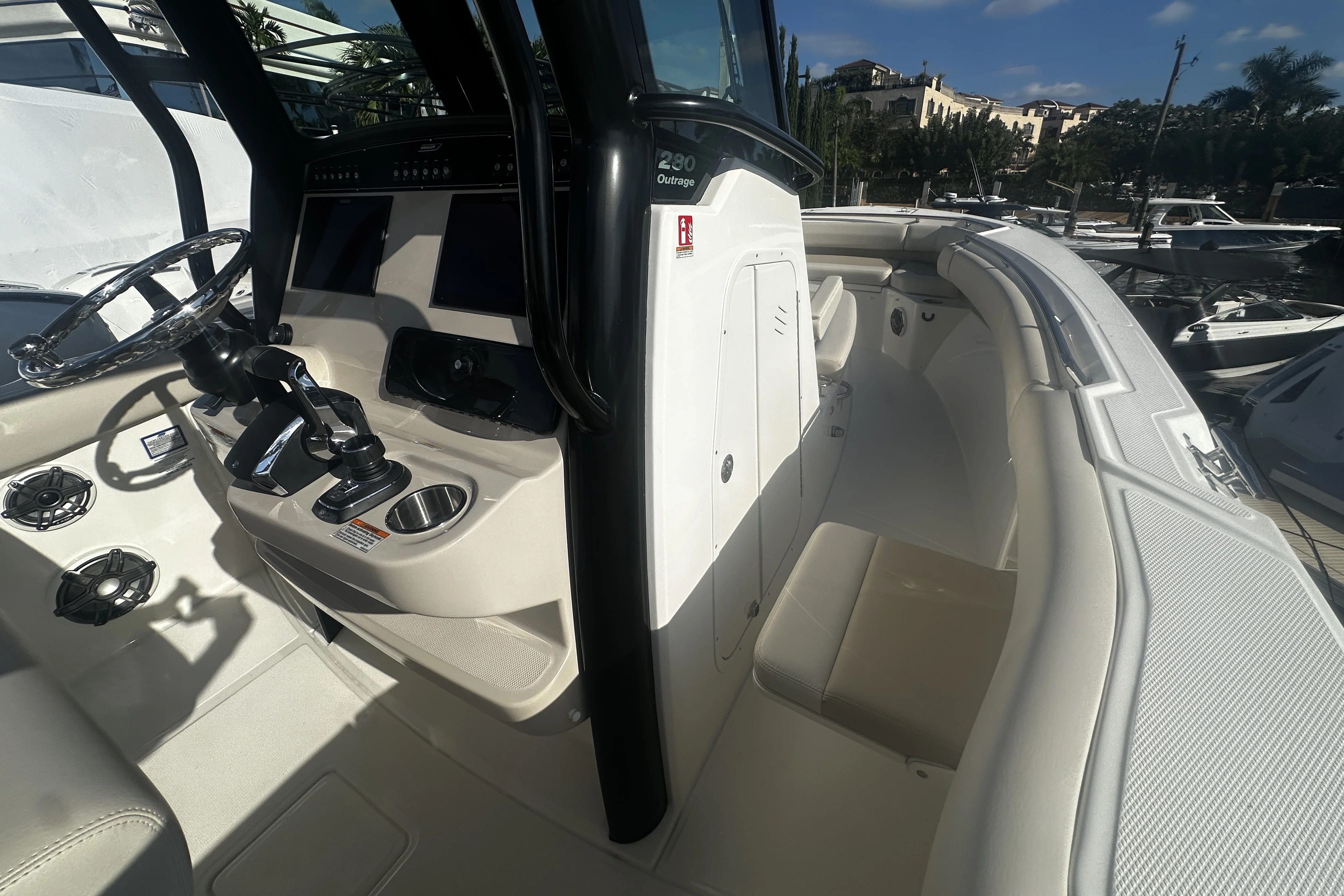 2026 Boston Whaler 280 Outrage Image Thumbnail #21