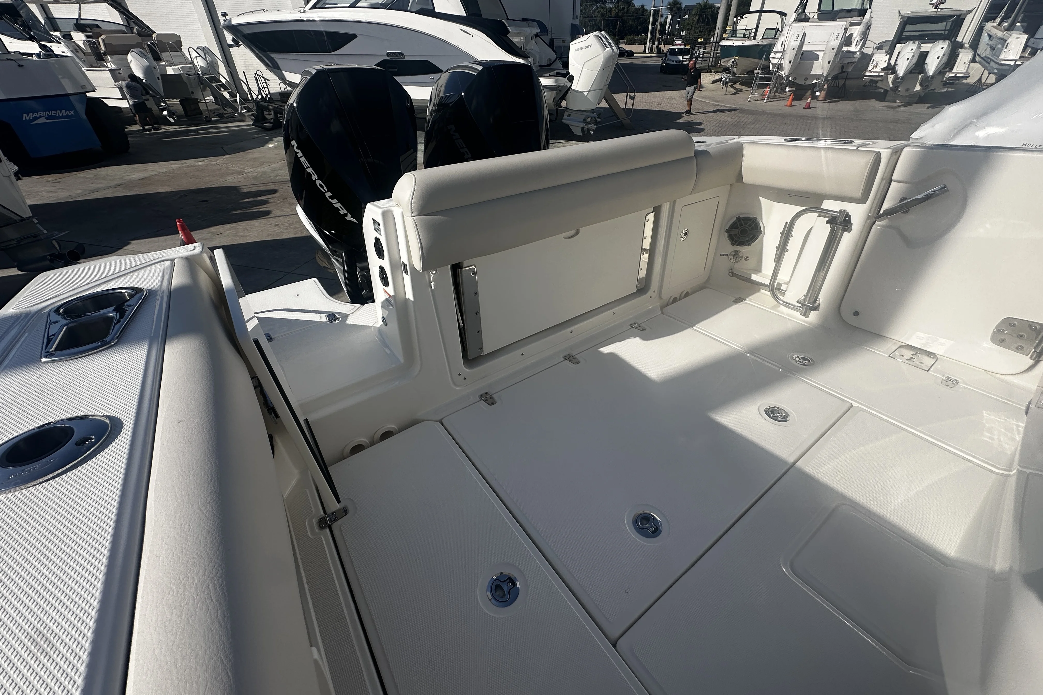 2026 Boston Whaler 280 Outrage Image Thumbnail #8
