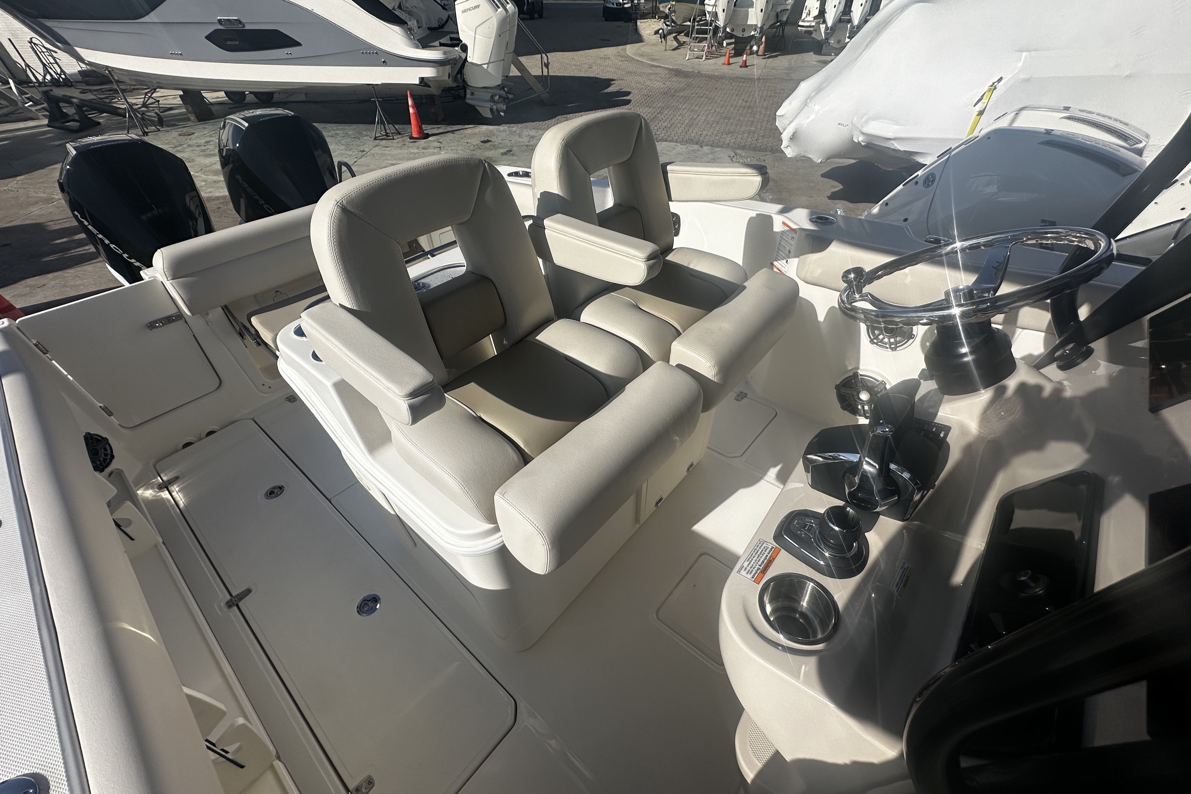2026 Boston Whaler 280 Outrage Image Thumbnail #19
