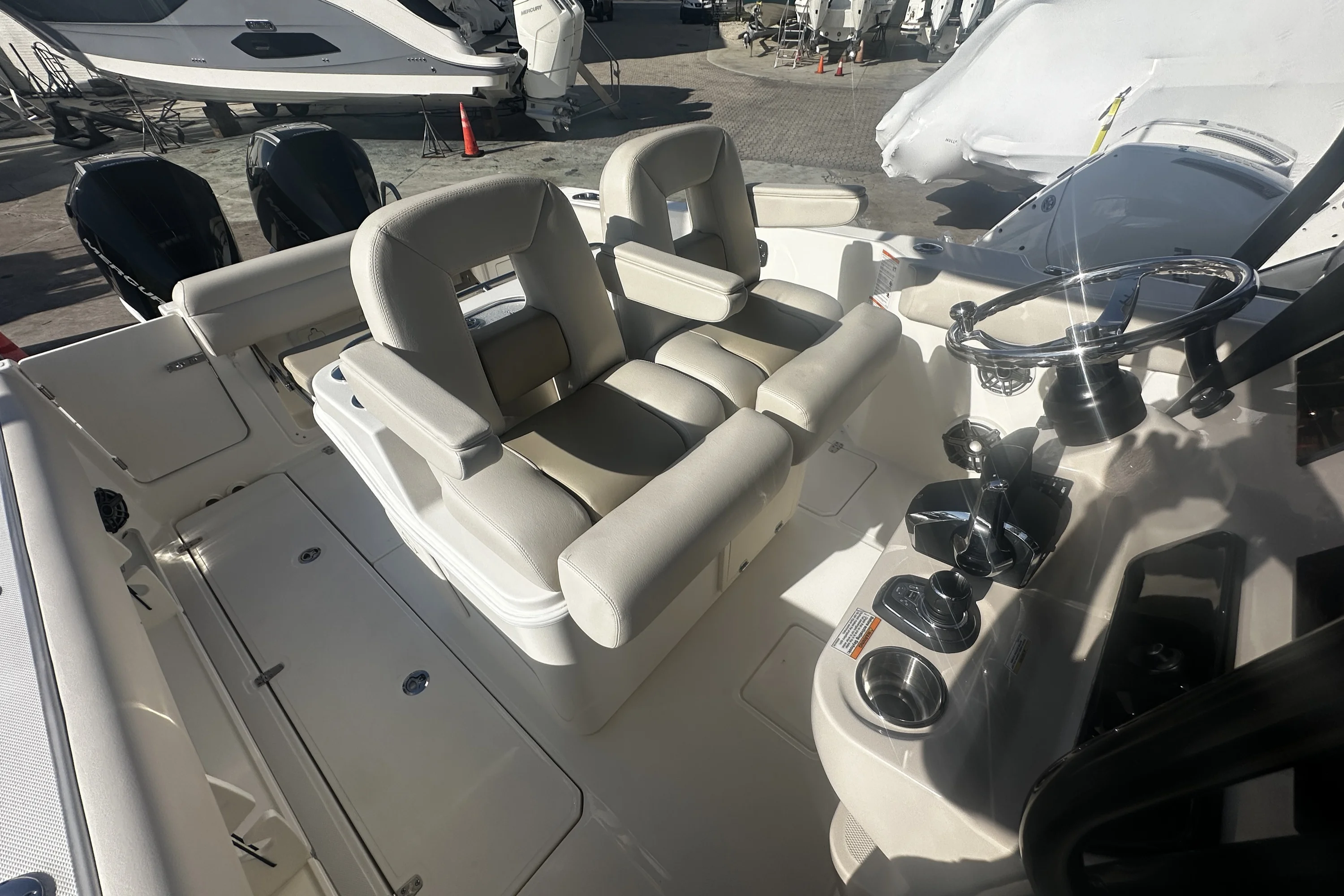 2026 Boston Whaler 280 Outrage Image Thumbnail #19