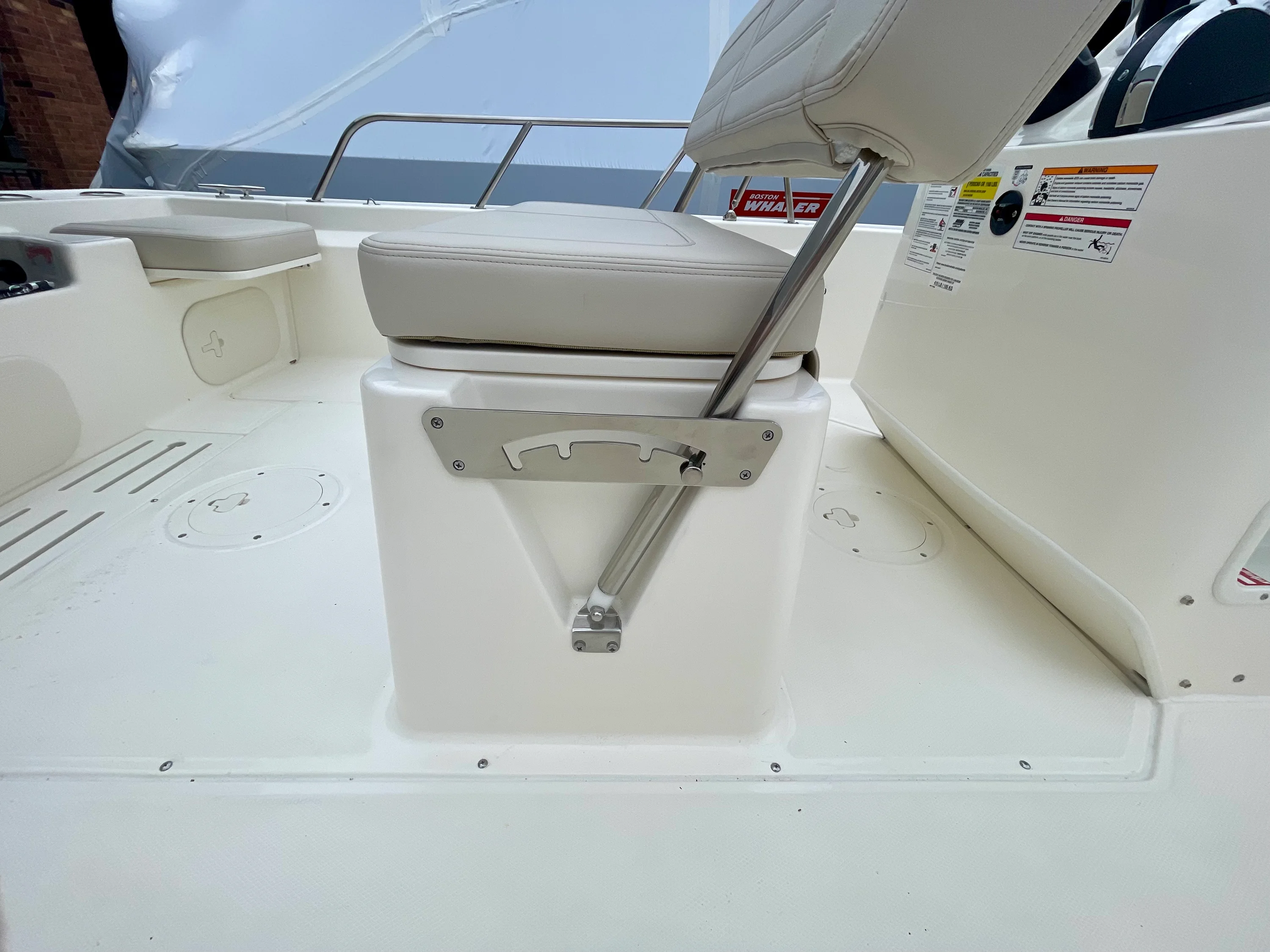 2026 Boston Whaler 170 Montauk Image Thumbnail #4