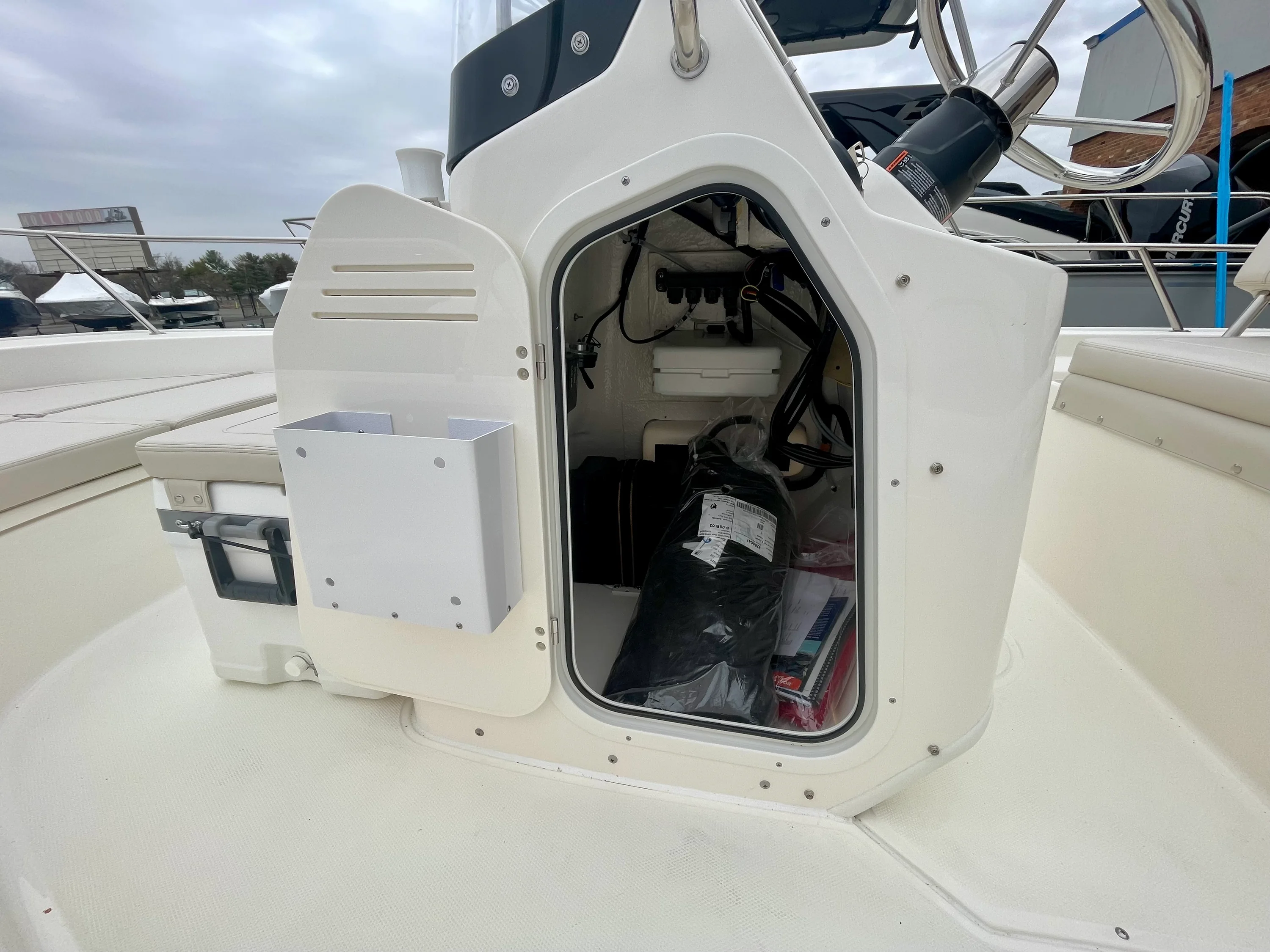 2026 Boston Whaler 170 Montauk Image Thumbnail #10