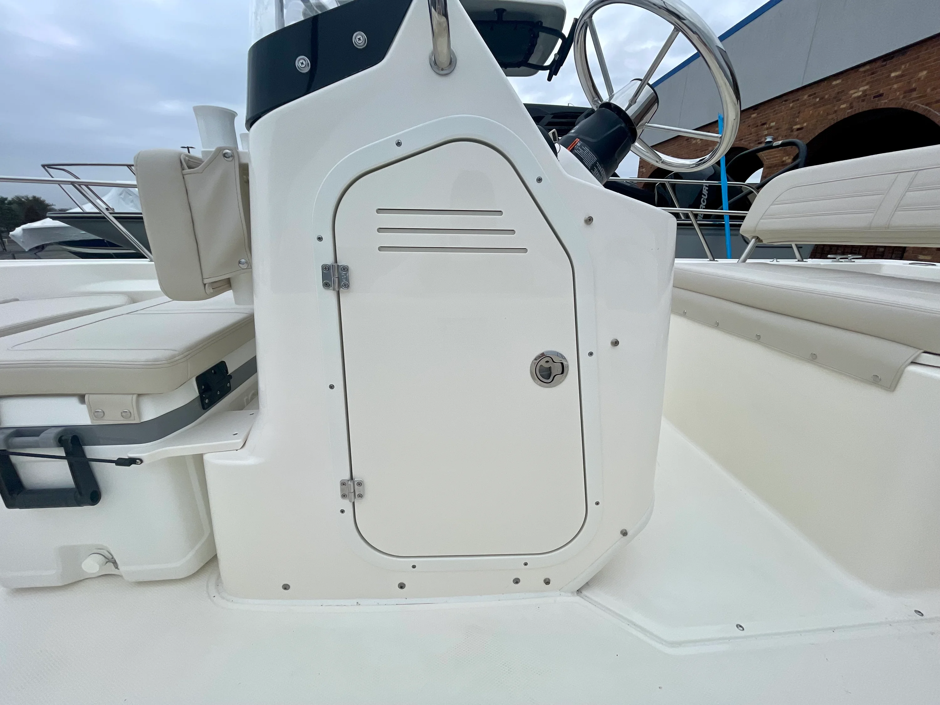 2026 Boston Whaler 170 Montauk Image Thumbnail #9