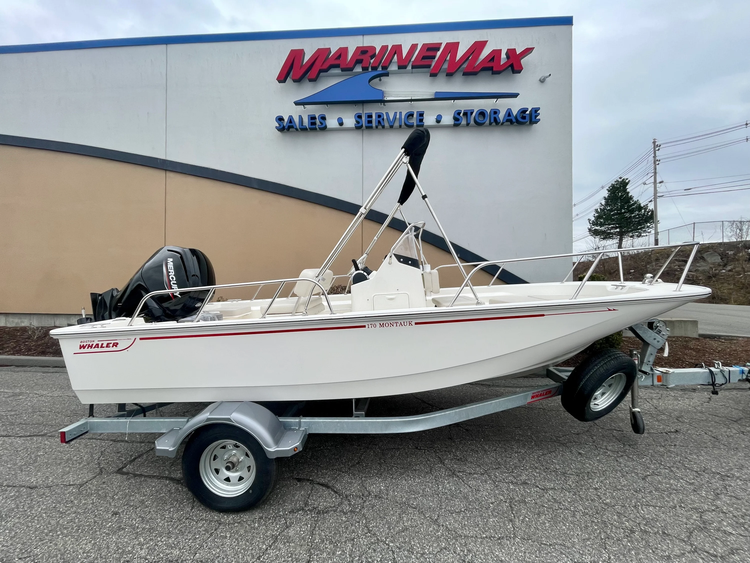 2026 Boston Whaler 170 Montauk Image Thumbnail #1