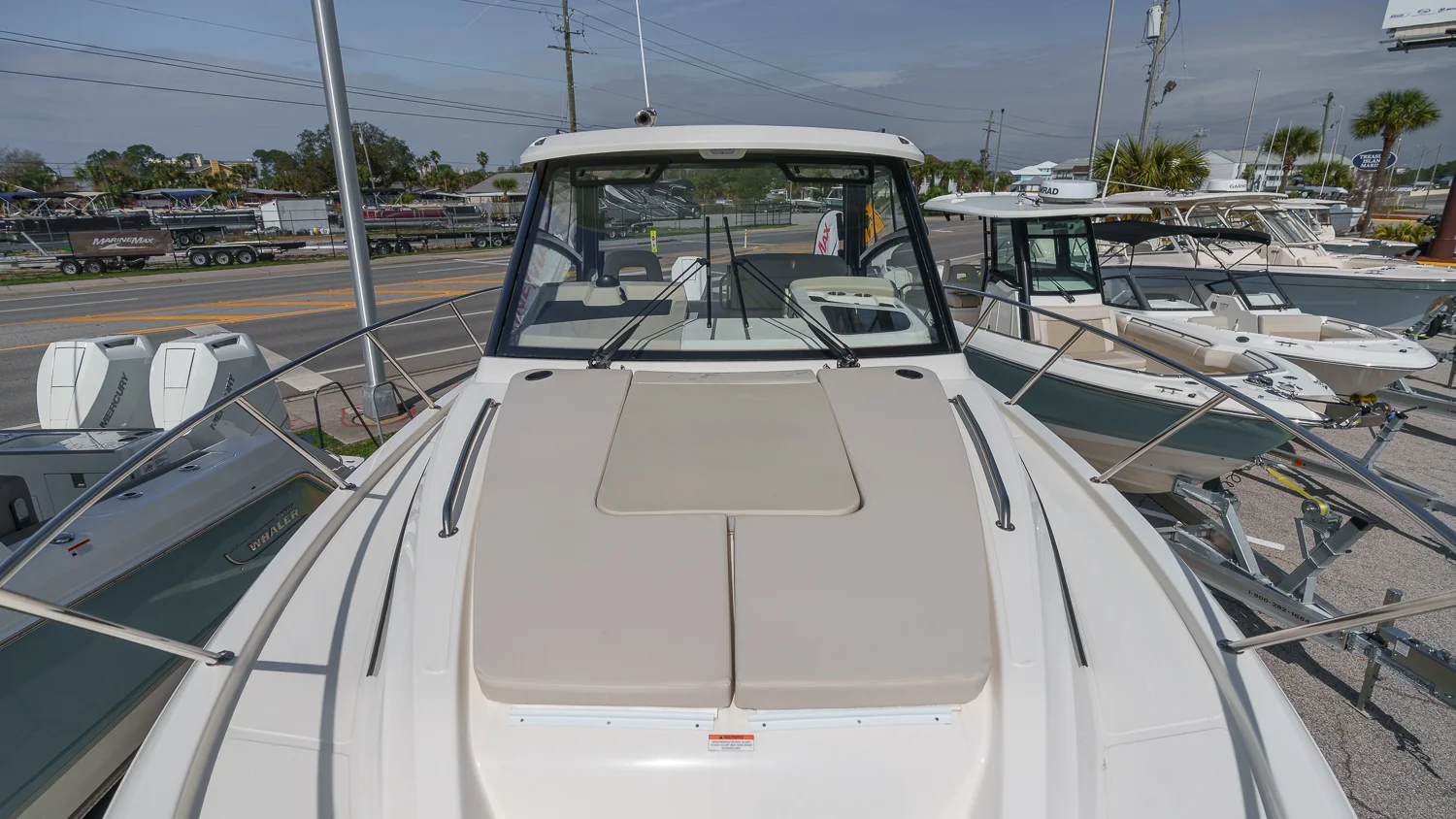 2026 Boston Whaler 325 Conquest Image Thumbnail #6