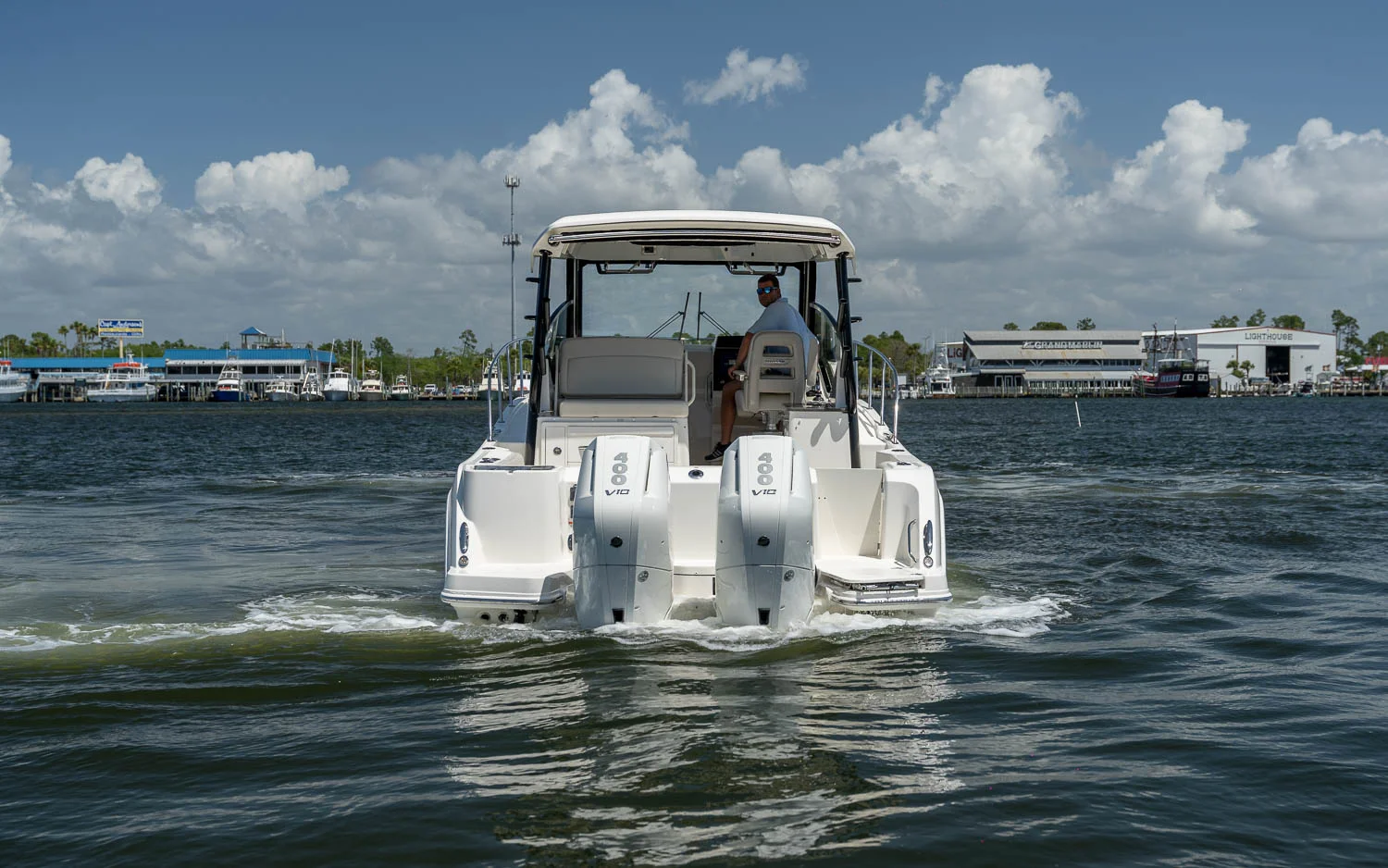 2026 Boston Whaler 325 Conquest Image Thumbnail #3