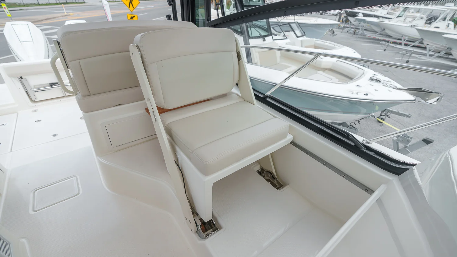 2026 Boston Whaler 325 Conquest Image Thumbnail #39