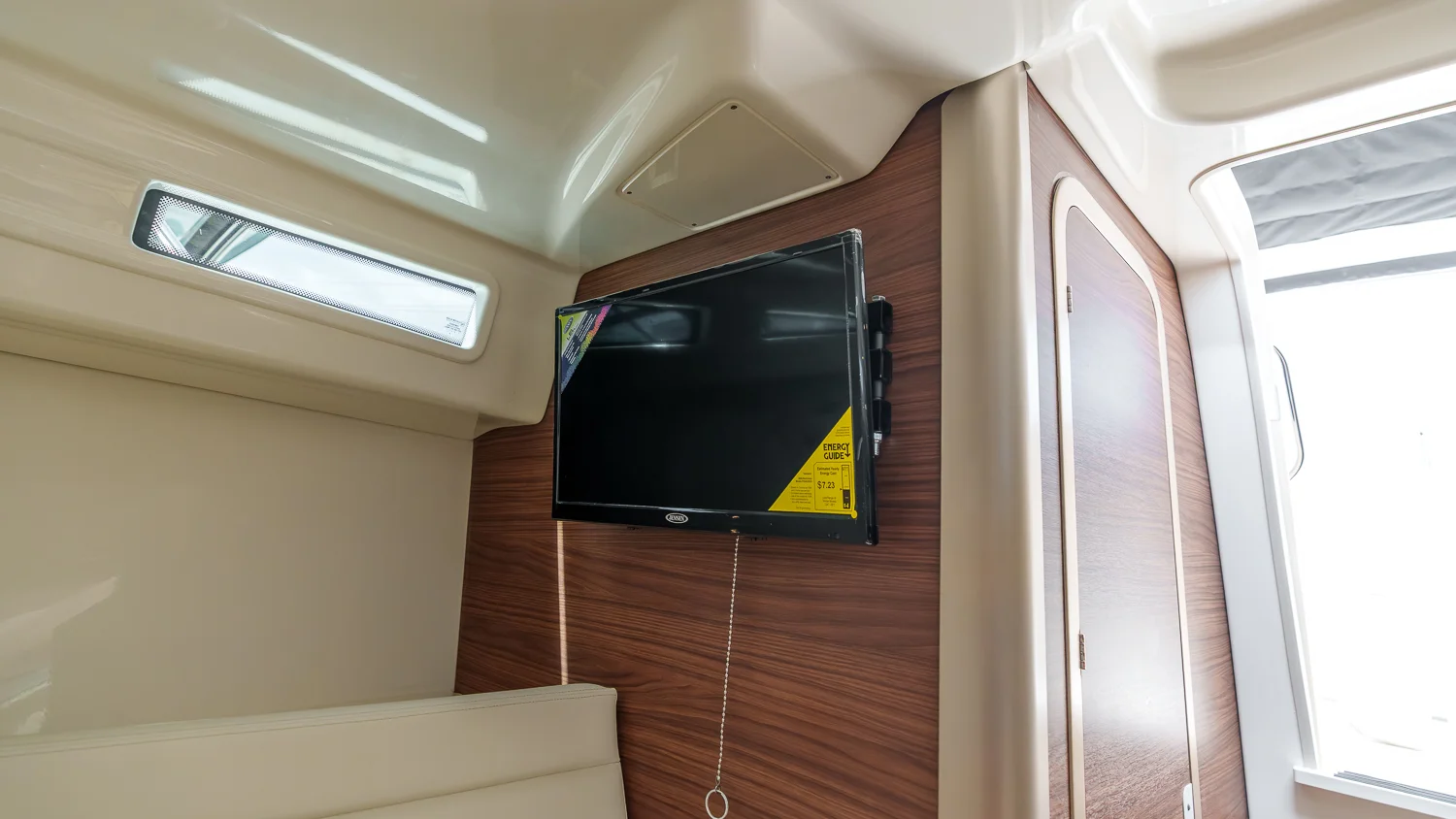 2026 Boston Whaler 325 Conquest Image Thumbnail #12