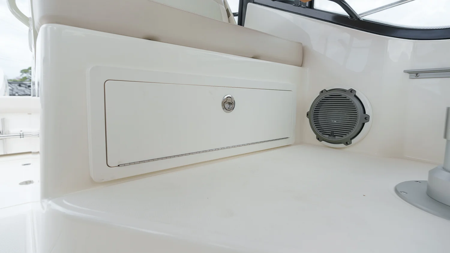 2026 Boston Whaler 325 Conquest Image Thumbnail #41