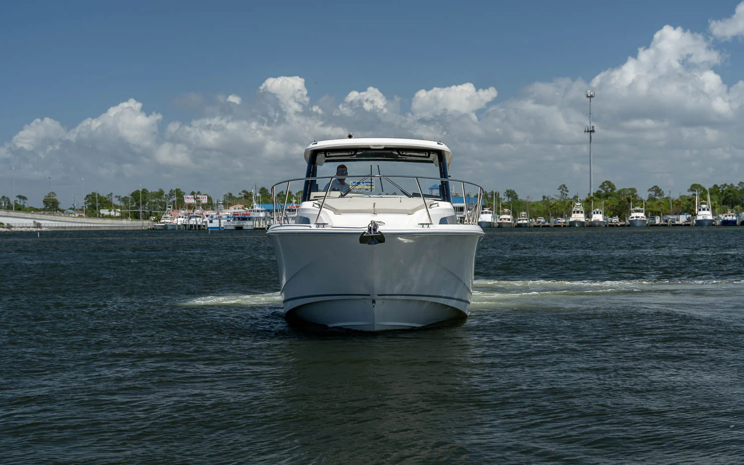 2026 Boston Whaler 325 Conquest Image Thumbnail #7