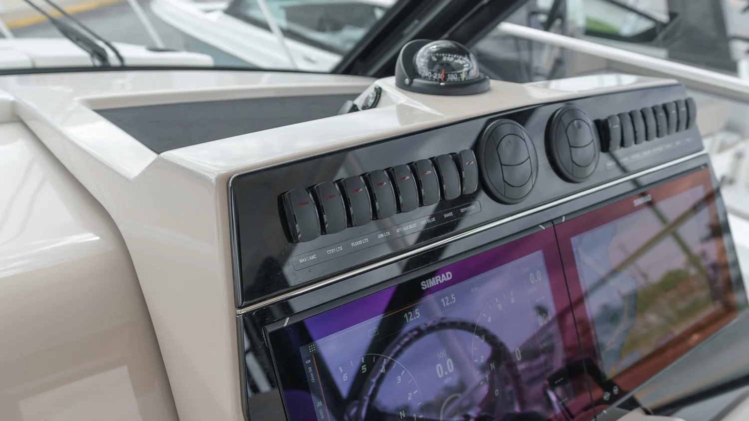 2026 Boston Whaler 325 Conquest Image Thumbnail #24