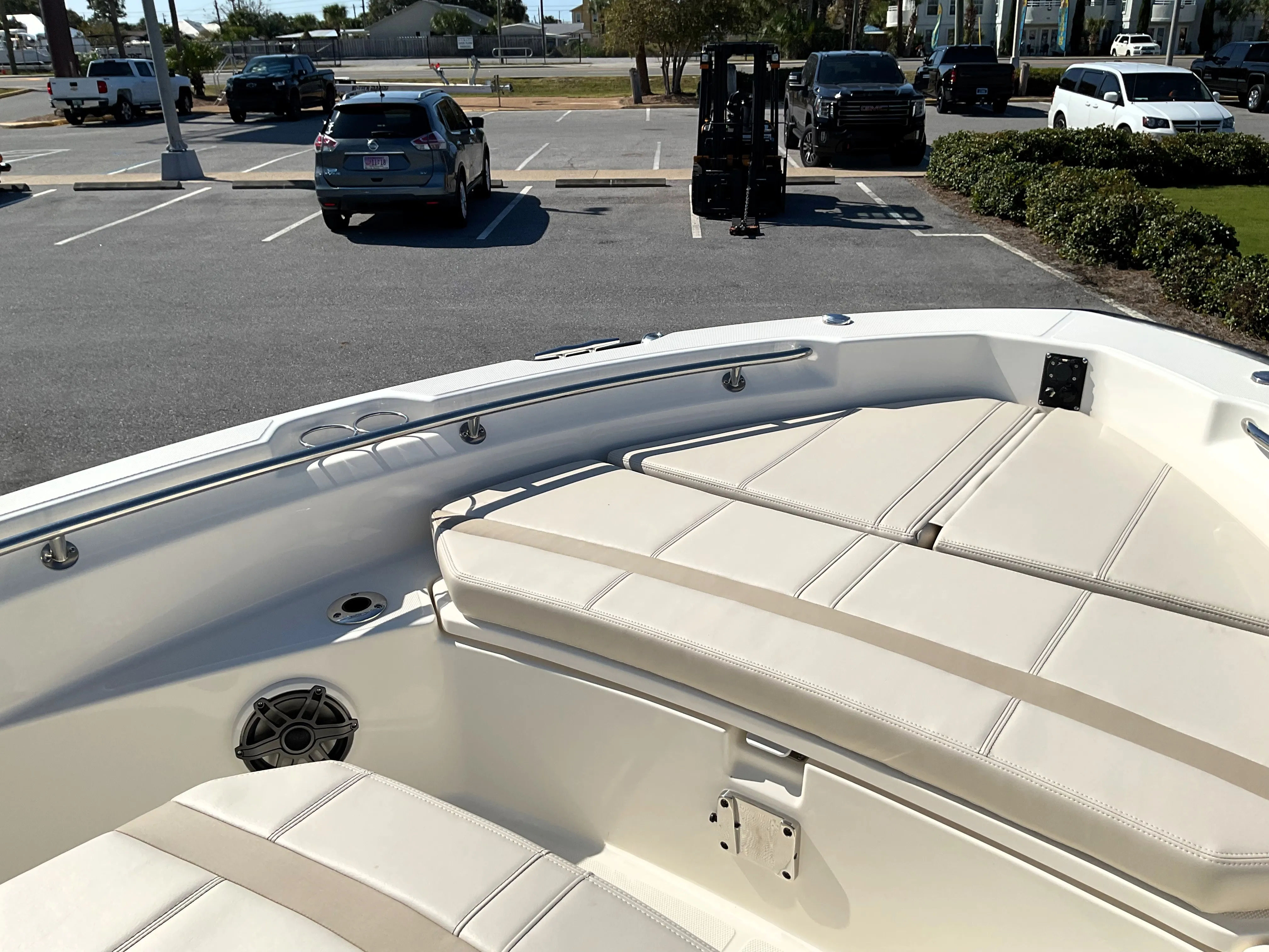 2026 Boston Whaler 220 Dauntless Image Thumbnail #29