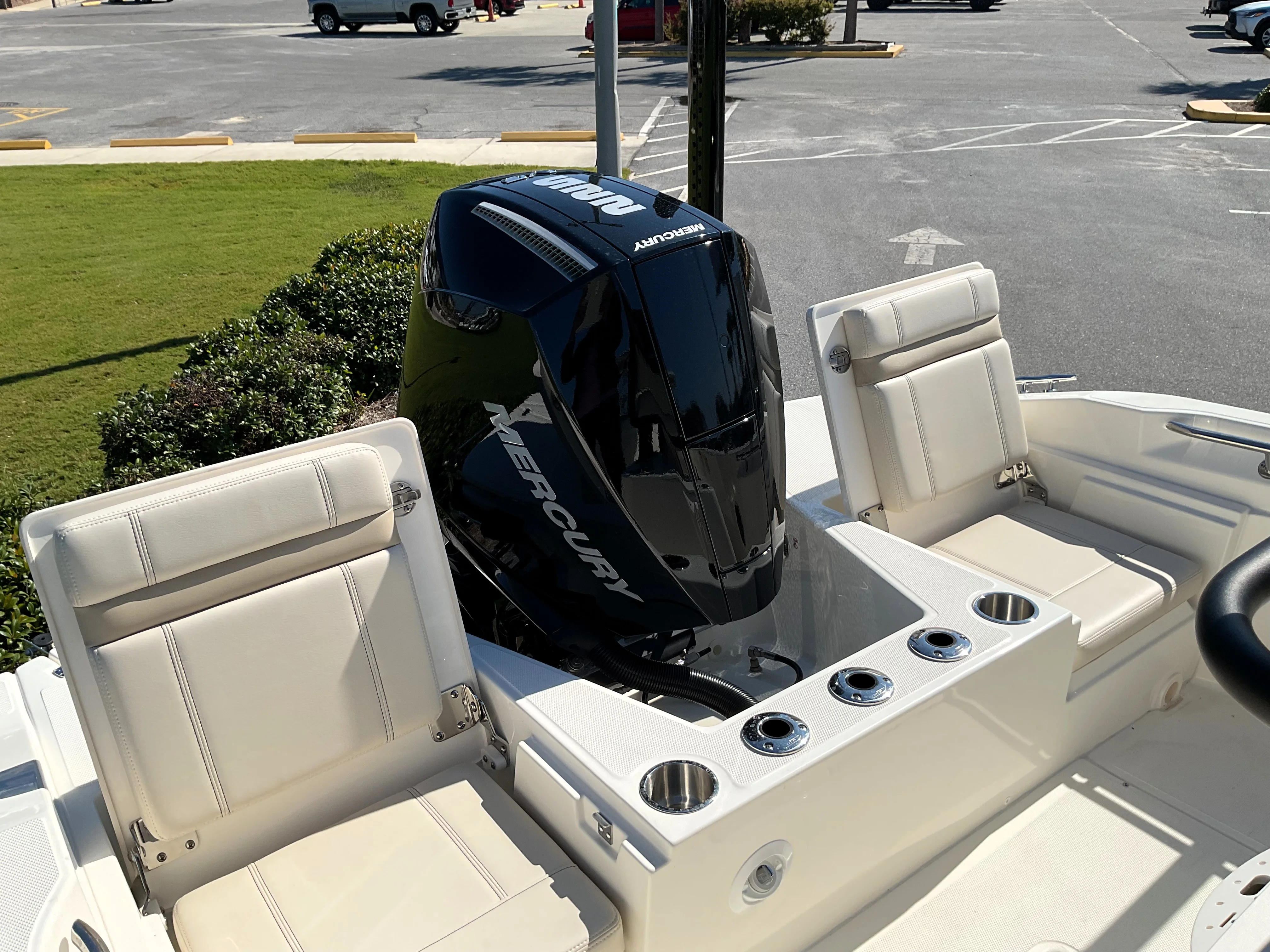 2026 Boston Whaler 220 Dauntless Image Thumbnail #50