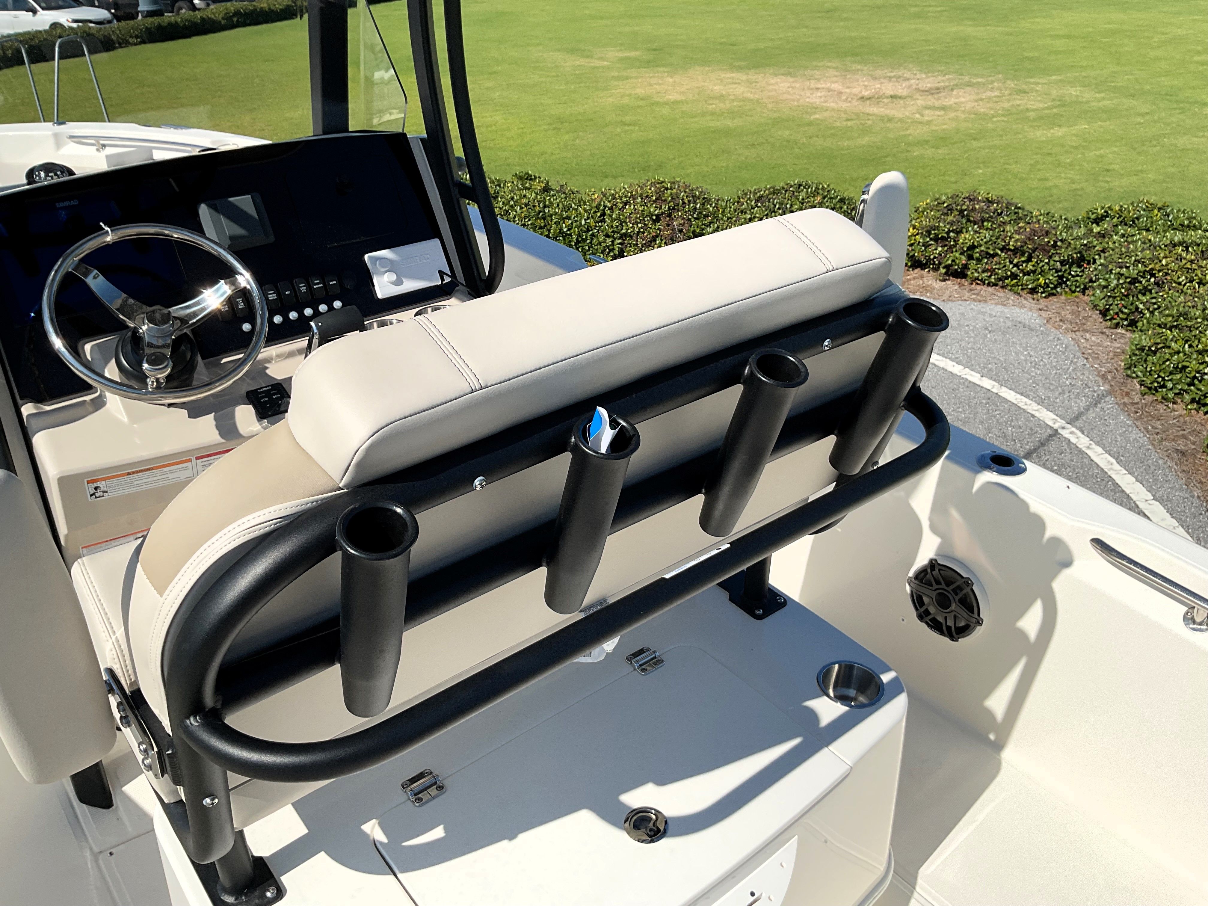 2026 Boston Whaler 220 Dauntless Image Thumbnail #14