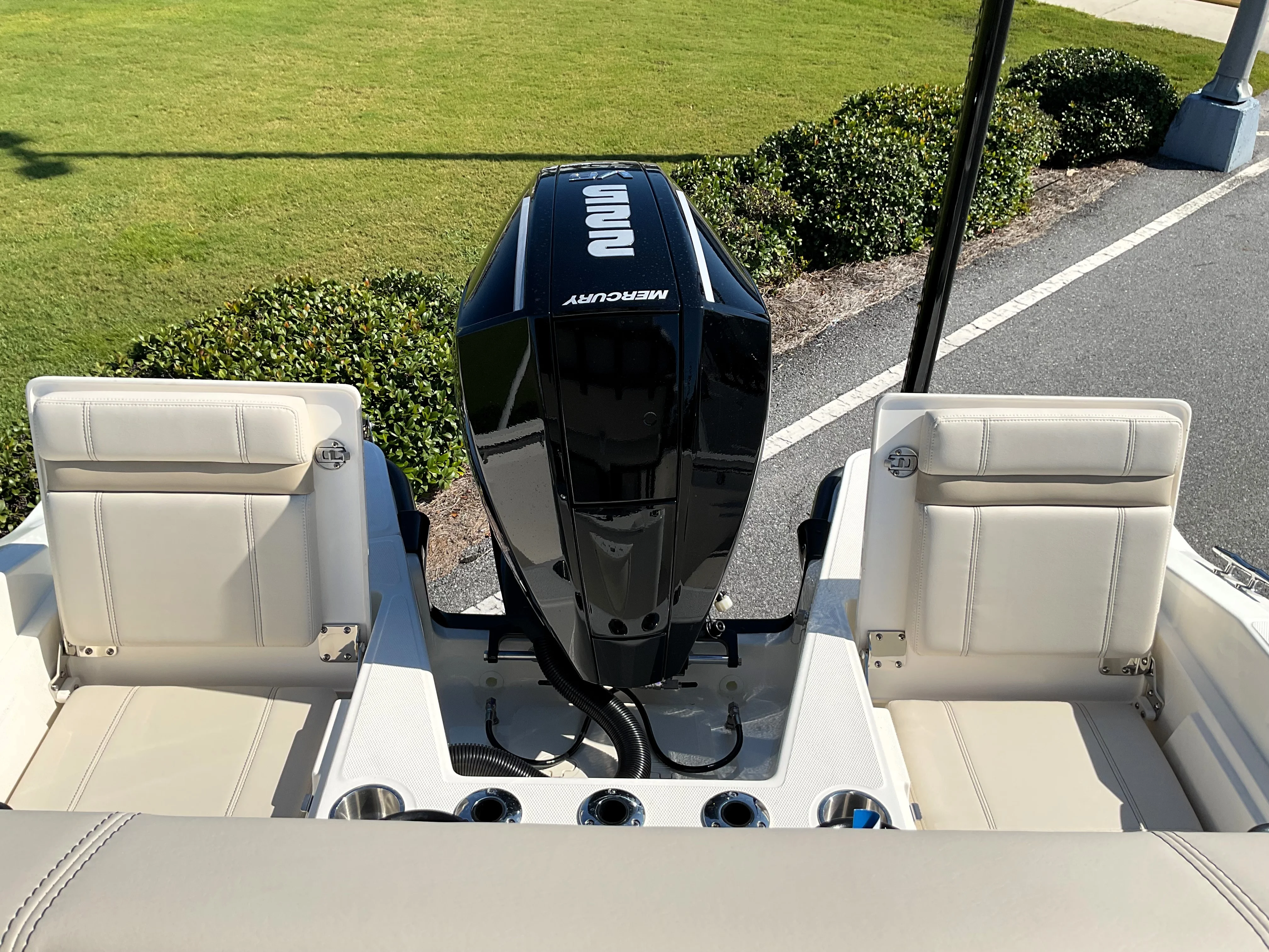 2026 Boston Whaler 220 Dauntless Image Thumbnail #49