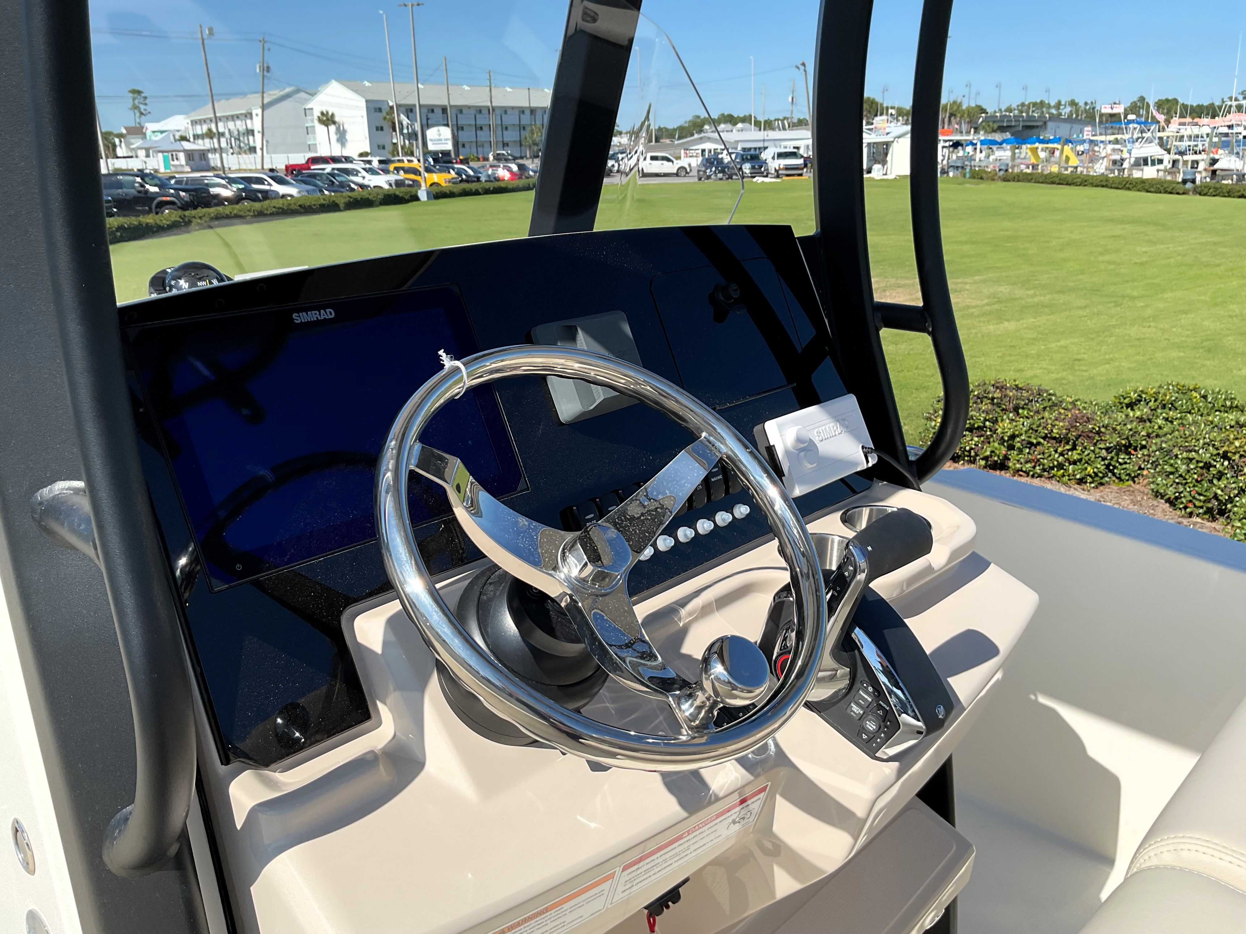 2026 Boston Whaler 220 Dauntless Image Thumbnail #15