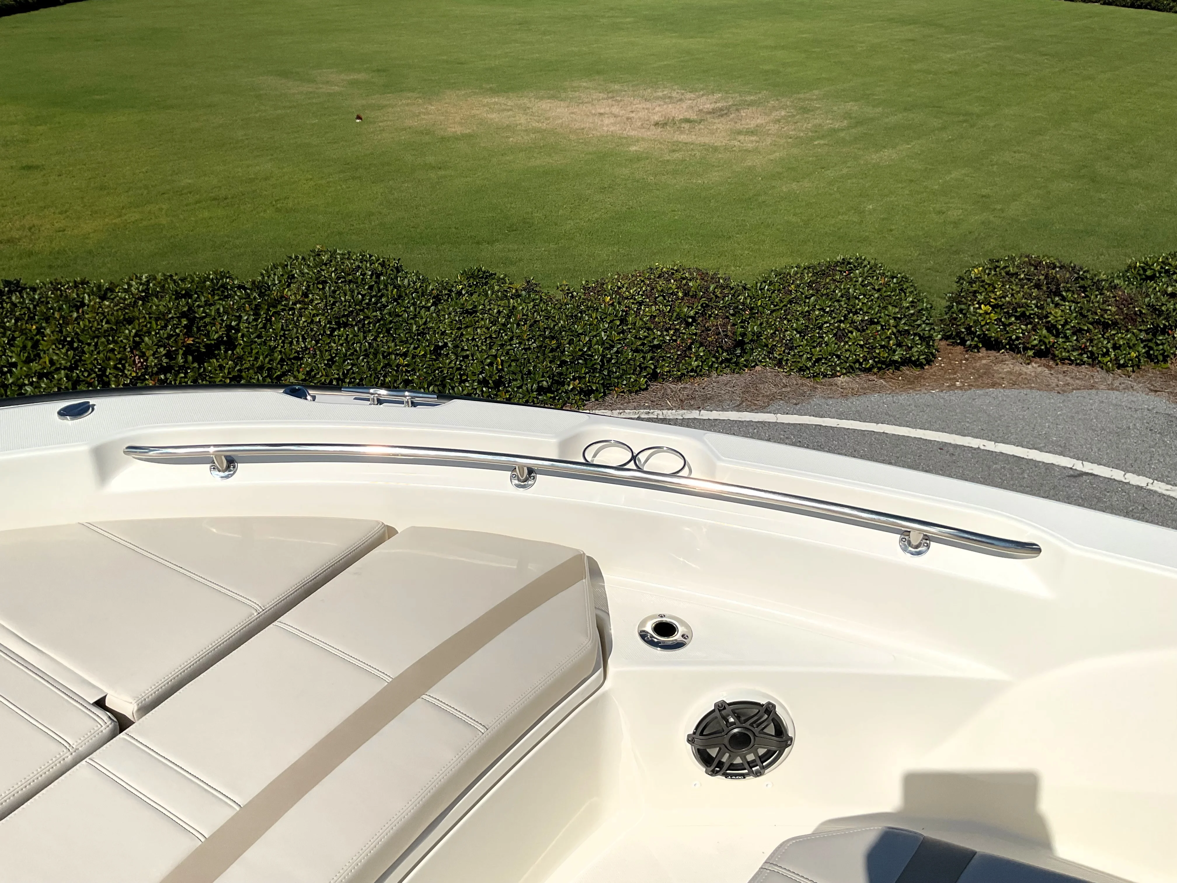 2026 Boston Whaler 220 Dauntless Image Thumbnail #28