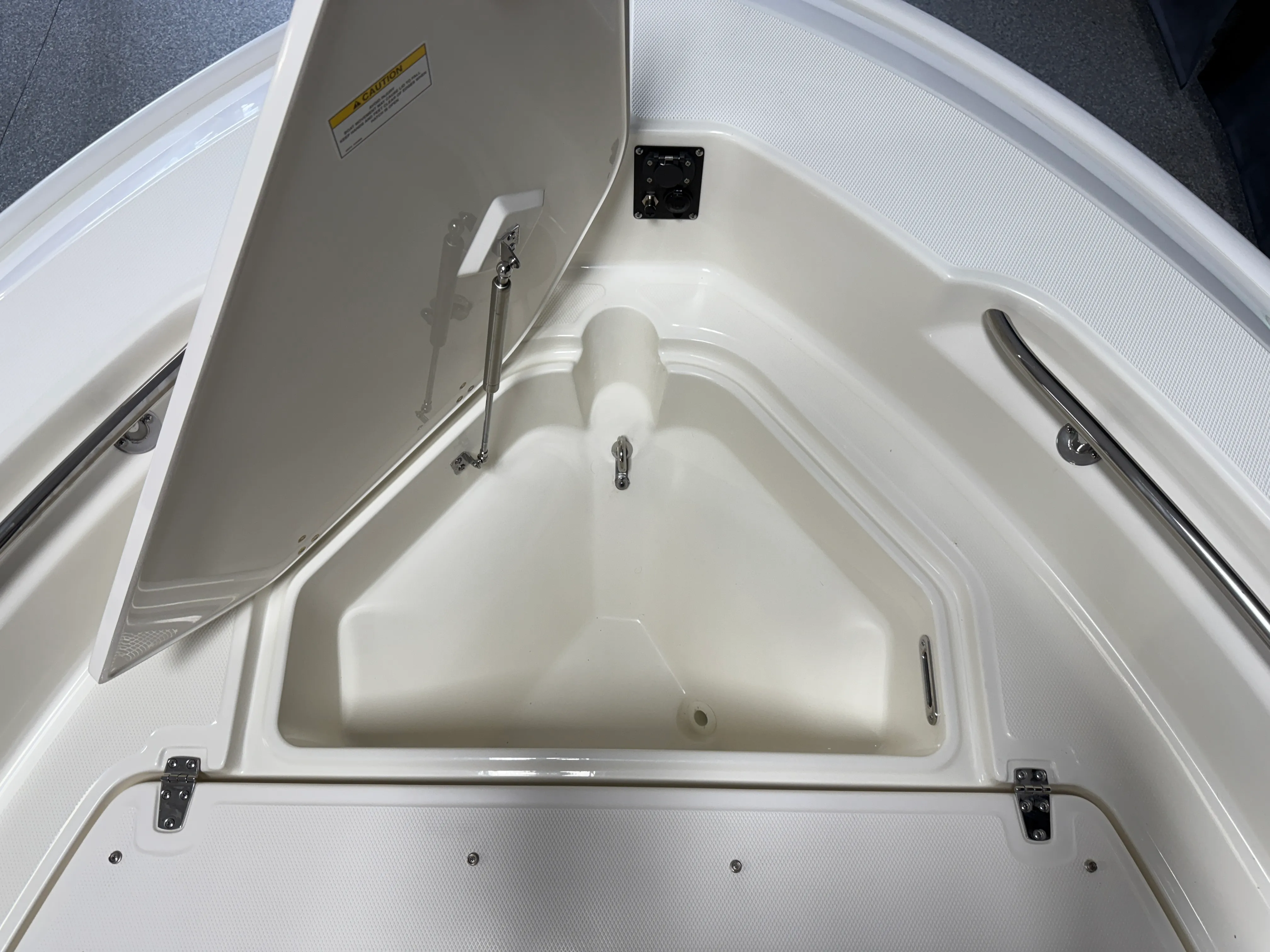 2026 Boston Whaler 220 Dauntless Image Thumbnail #54