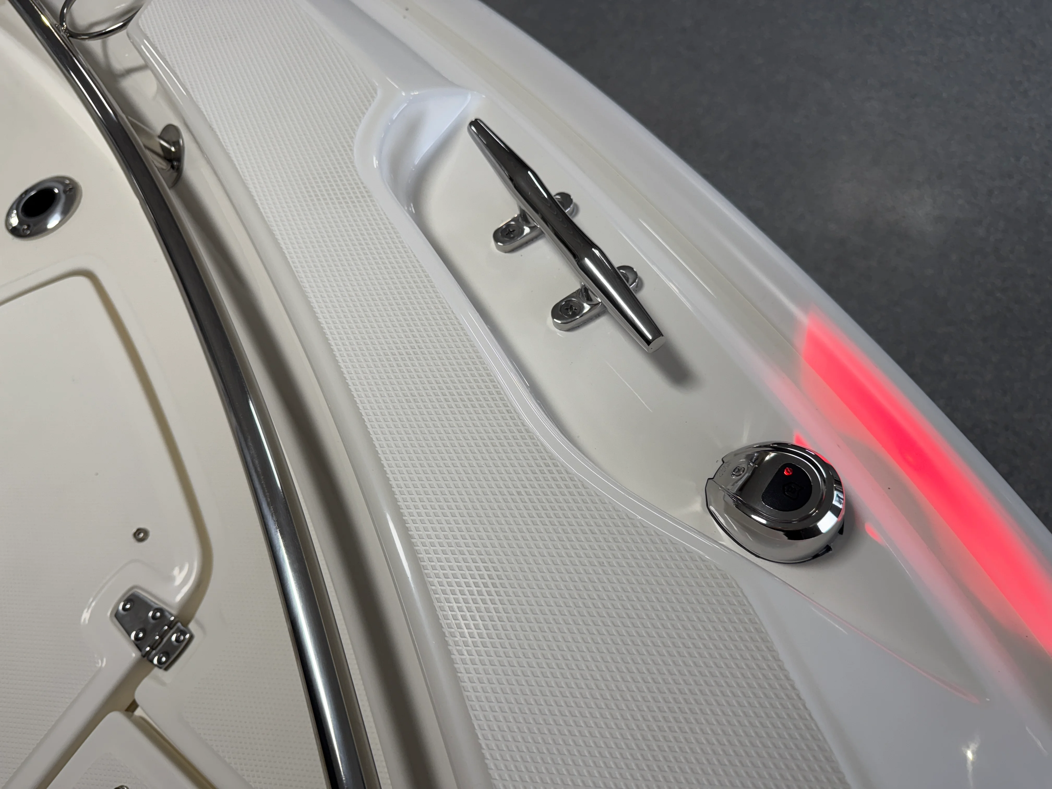 2026 Boston Whaler 220 Dauntless Image Thumbnail #56