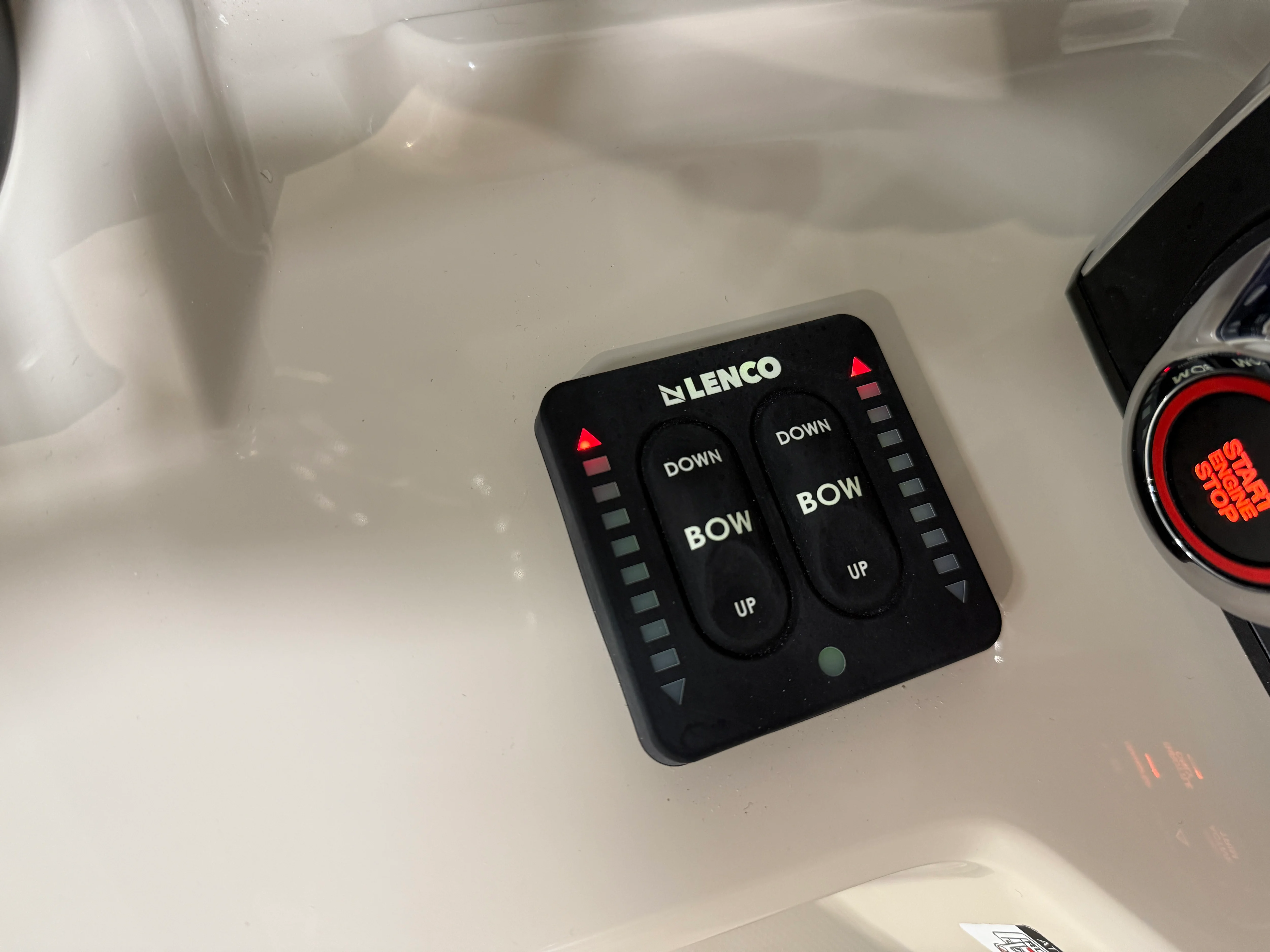 2026 Boston Whaler 220 Dauntless Image Thumbnail #33