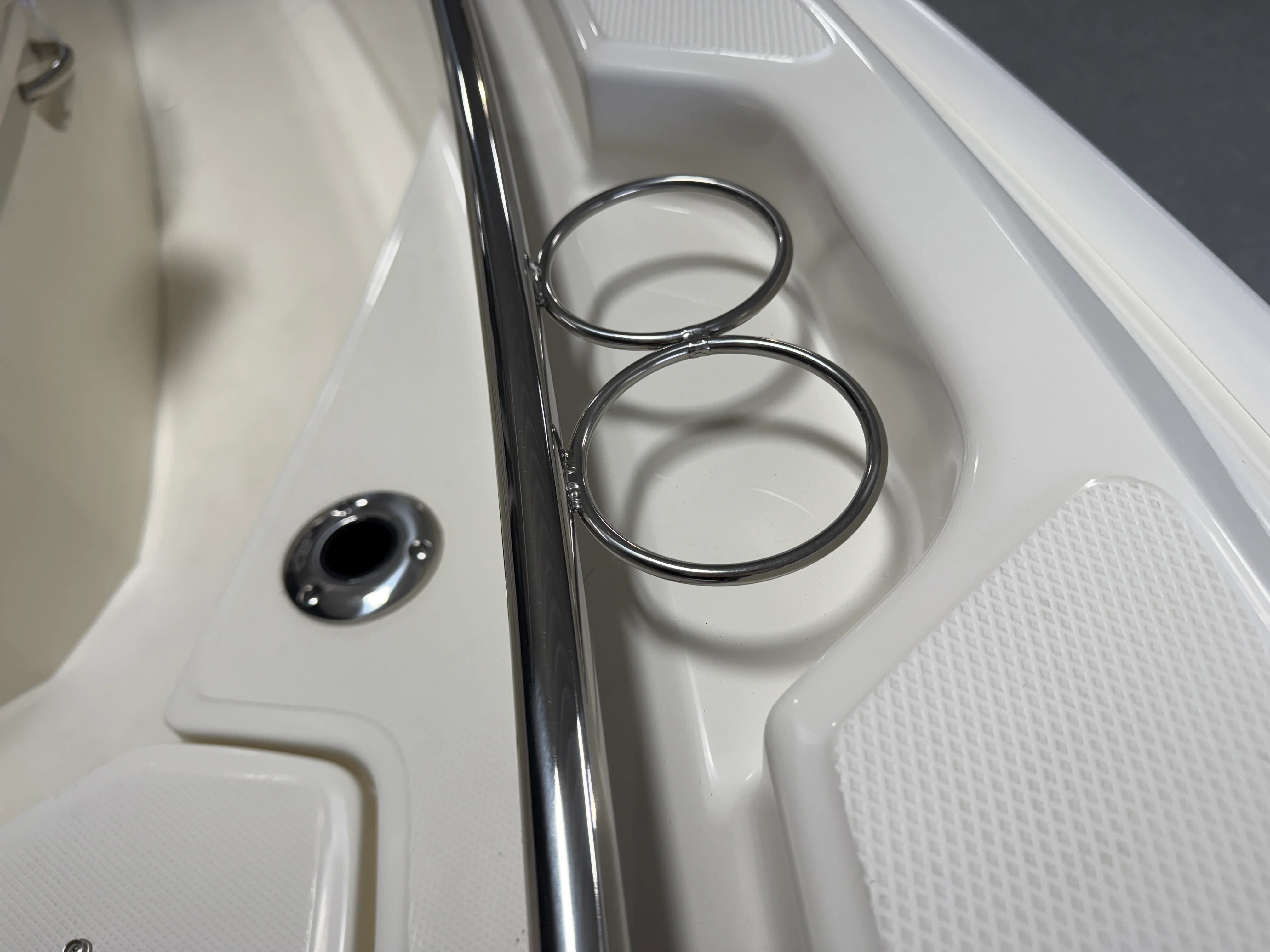 2026 Boston Whaler 220 Dauntless Image Thumbnail #57