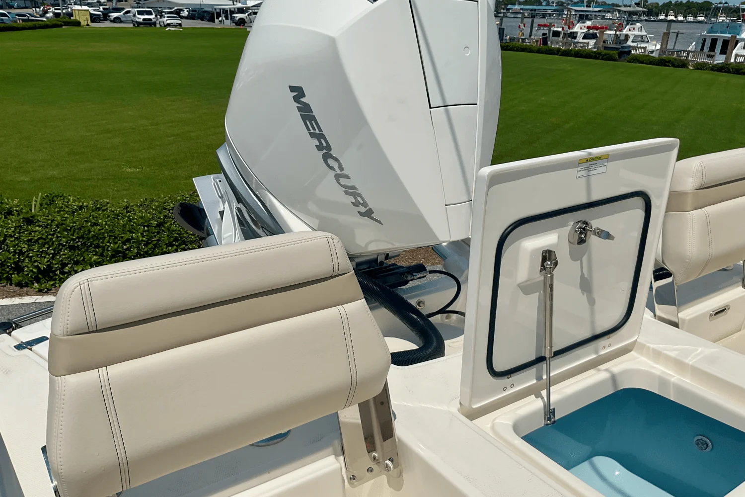 2026 Boston Whaler 250 Dauntless Image Thumbnail #22