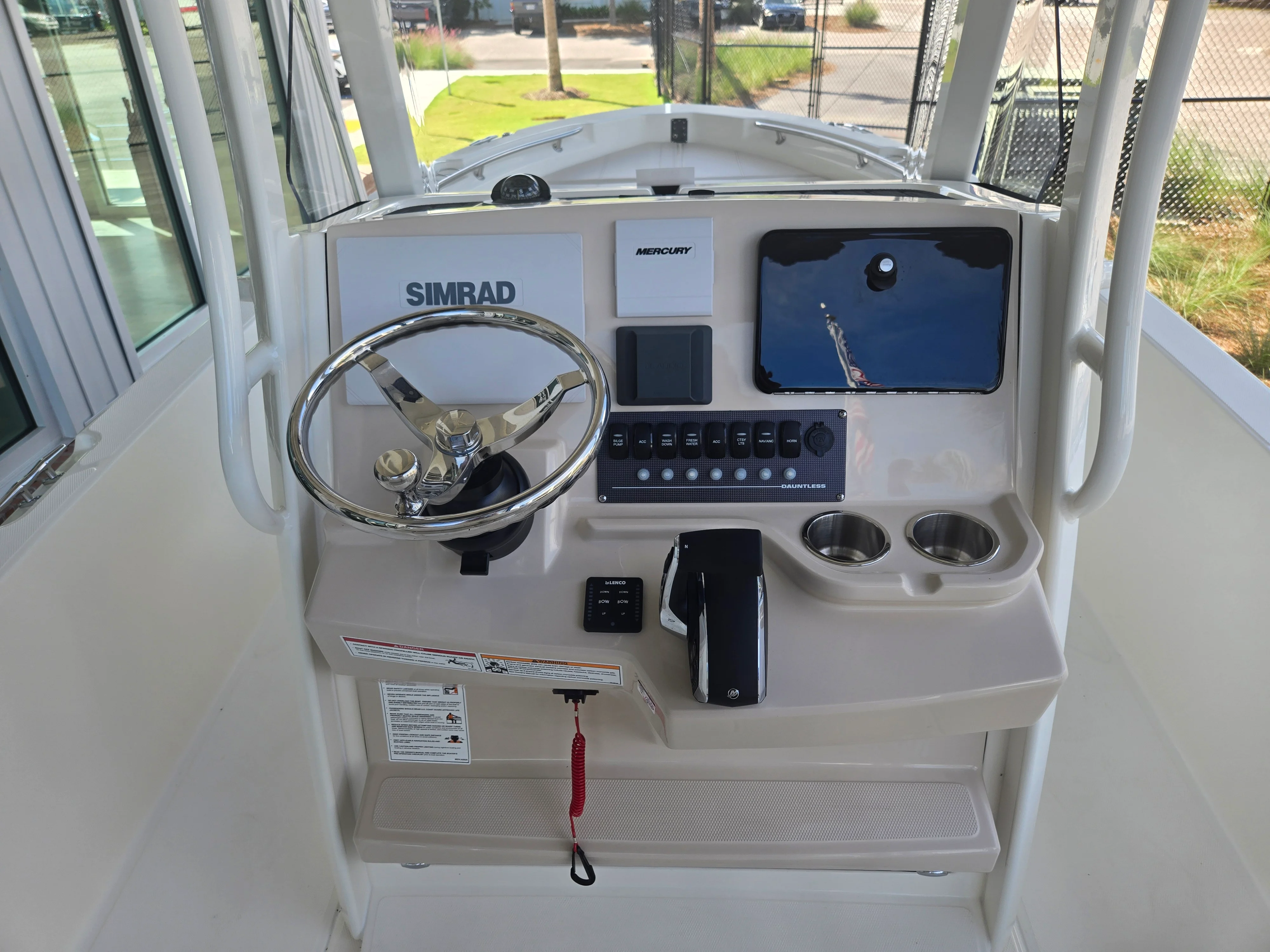 2026 Boston Whaler 220 Dauntless Image Thumbnail #8