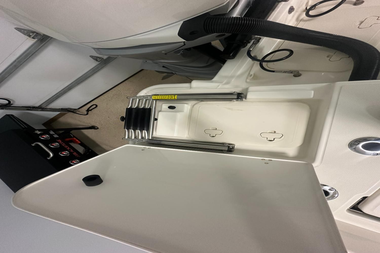 2026 Boston Whaler 250 Dauntless Image Thumbnail #6