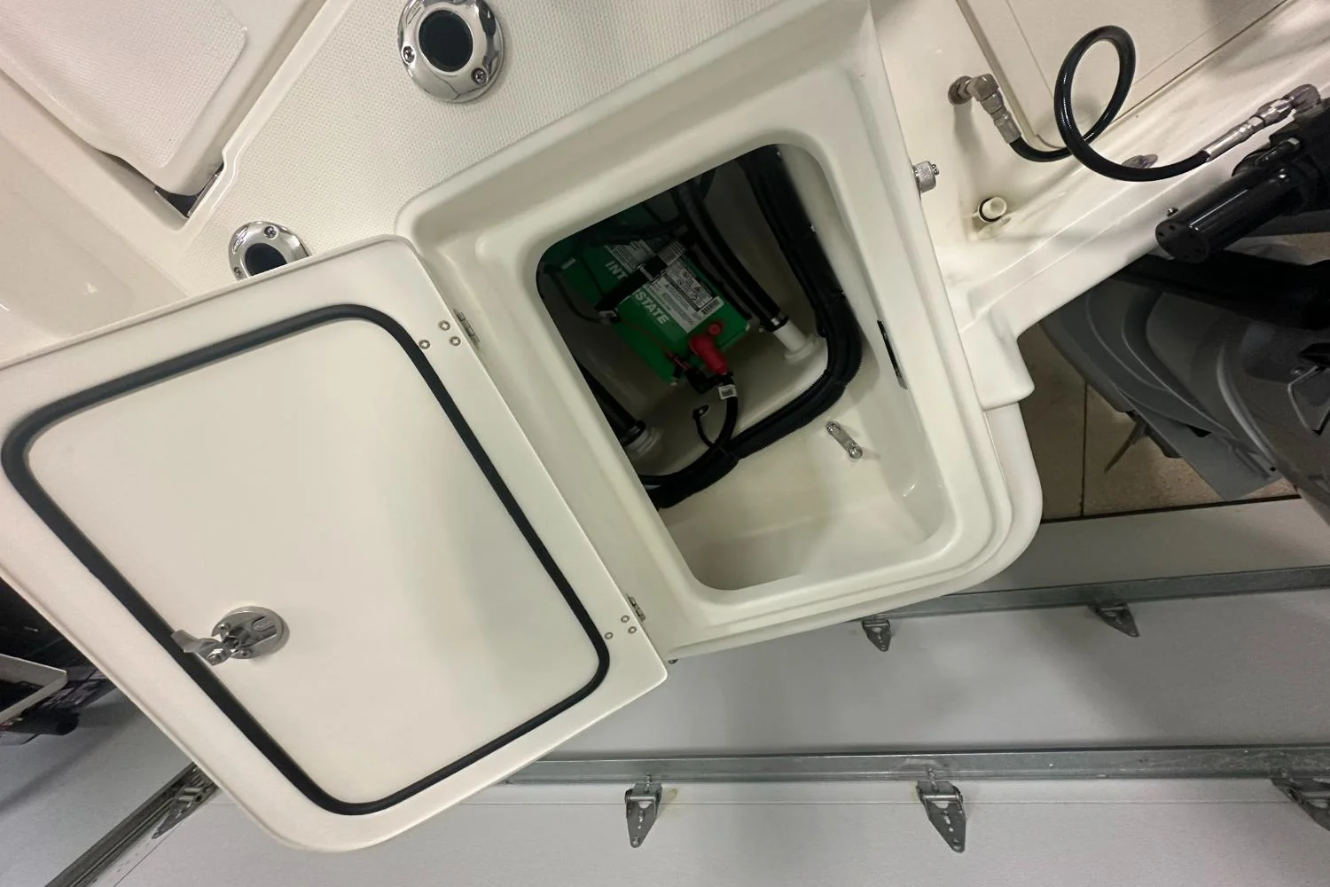 2026 Boston Whaler 250 Dauntless Image Thumbnail #7