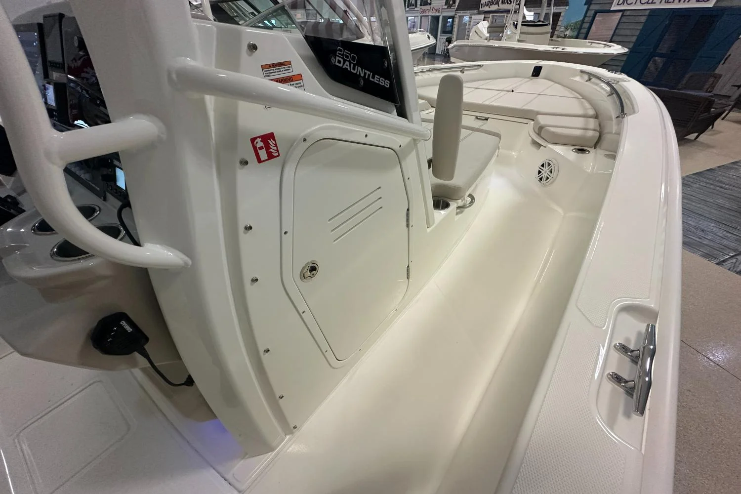 2026 Boston Whaler 250 Dauntless Image Thumbnail #19