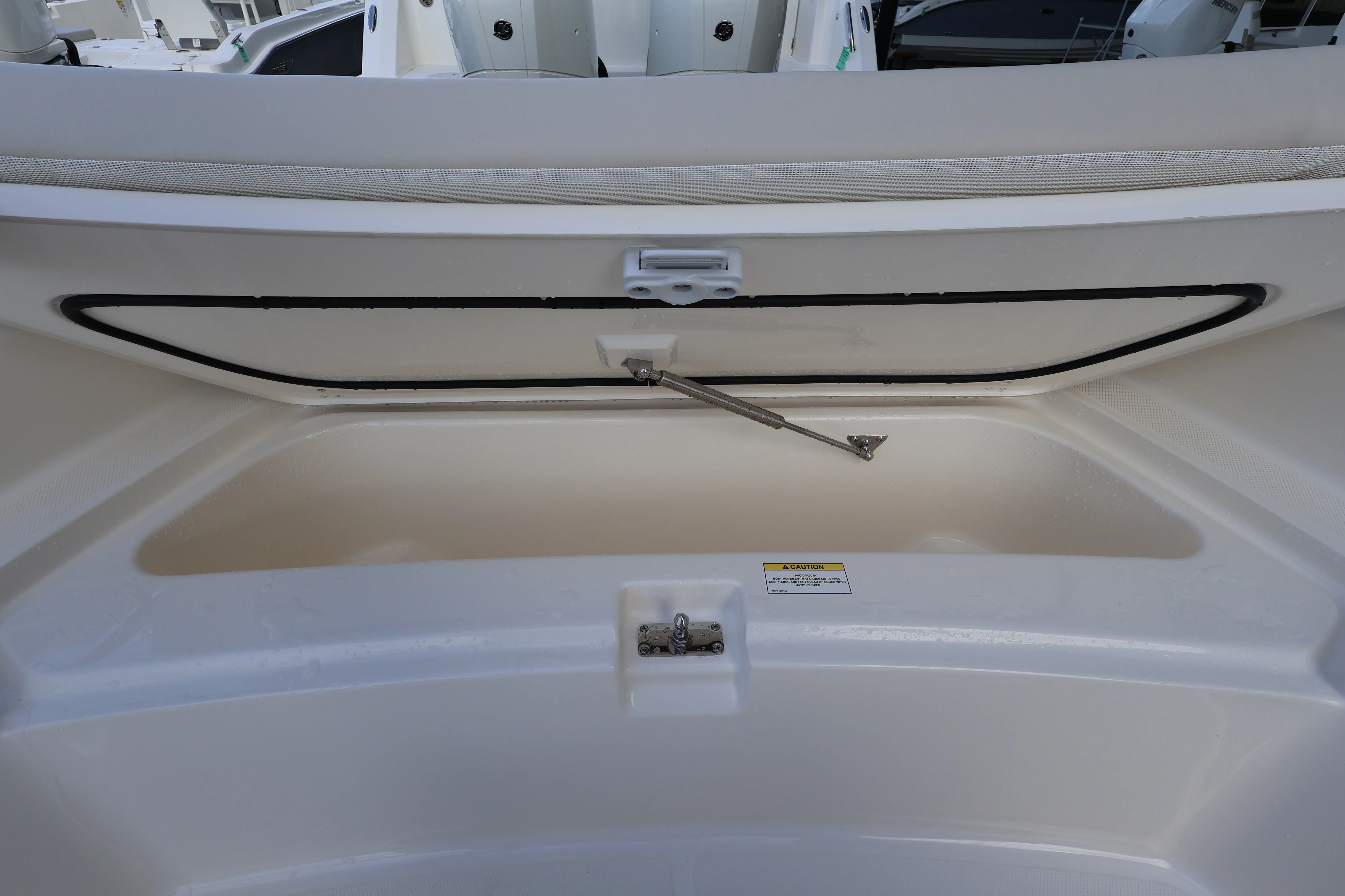 2026 Boston Whaler 220 Dauntless Image Thumbnail #20