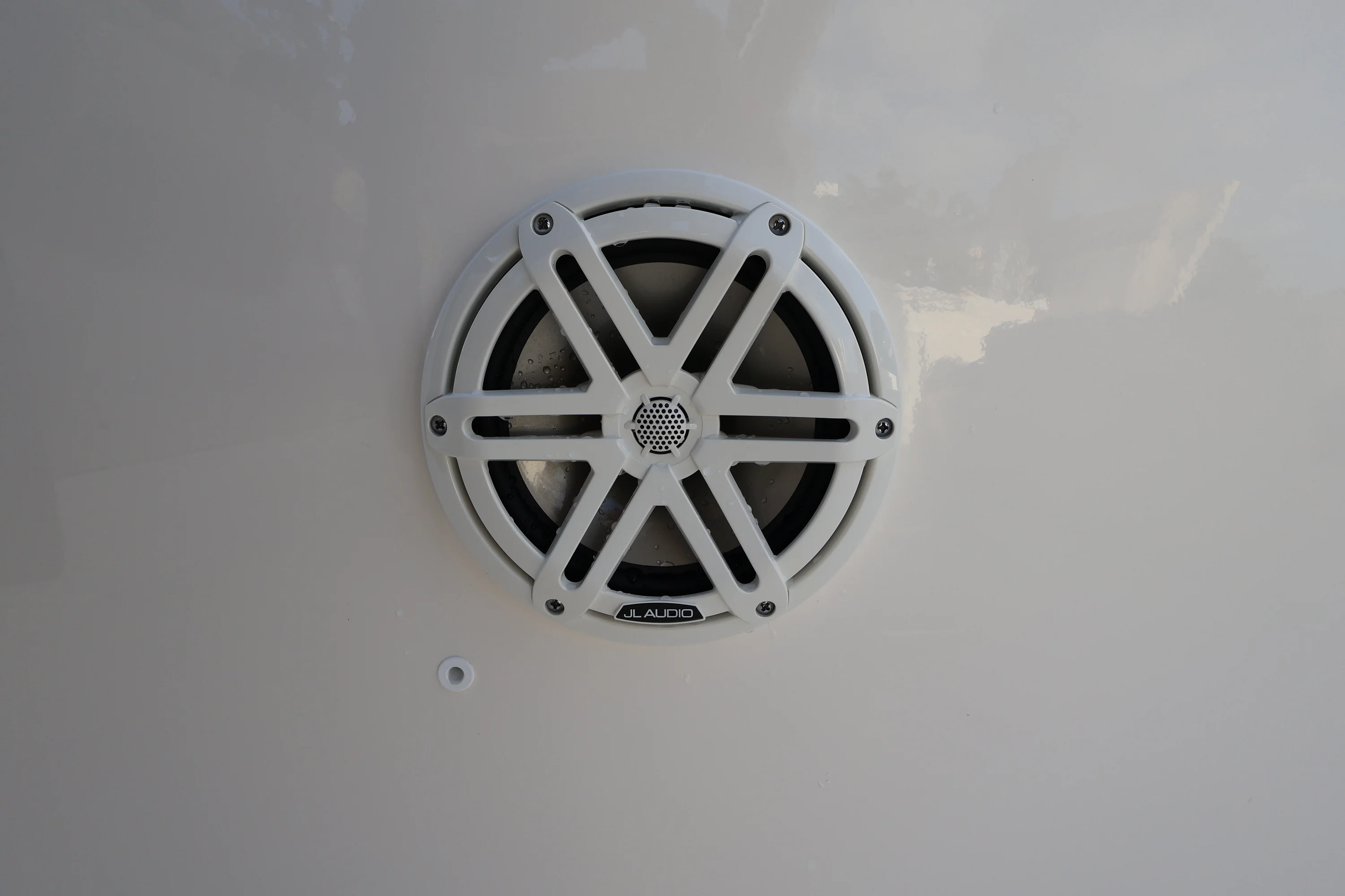 2026 Boston Whaler 220 Dauntless Image Thumbnail #24