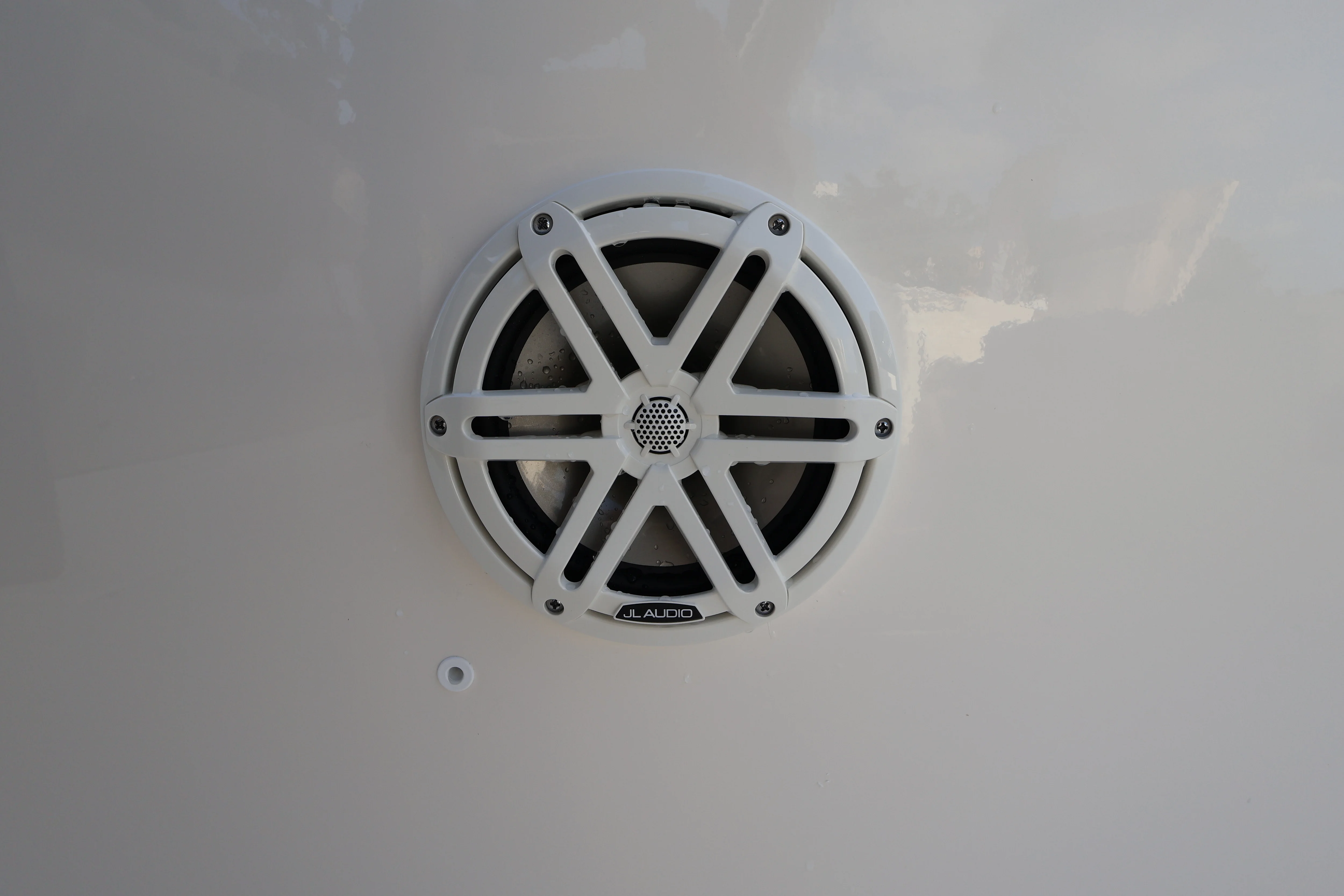 2026 Boston Whaler 220 Dauntless Image Thumbnail #24