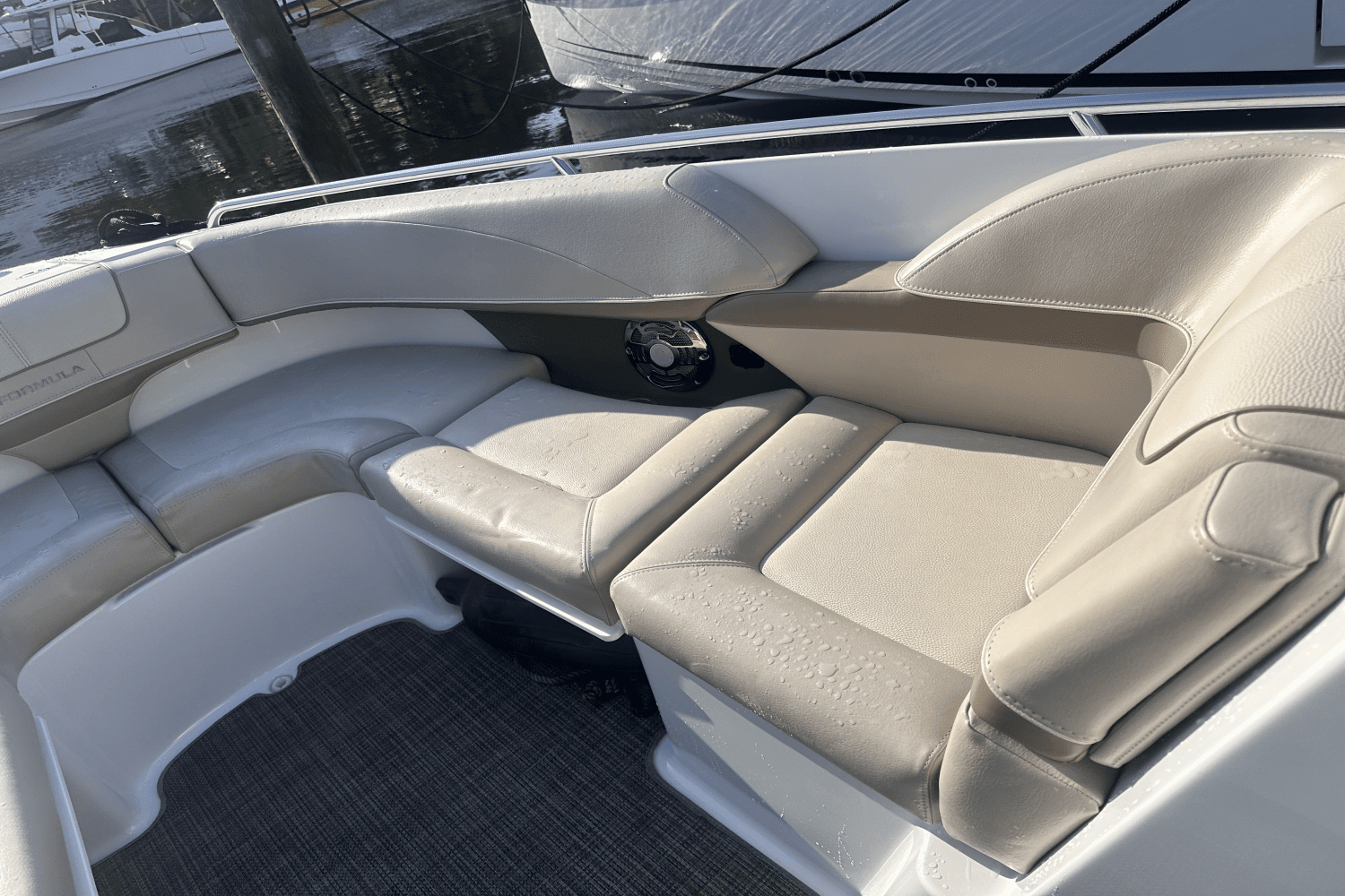 2015 Formula 310 BOWRIDER Image Thumbnail #9