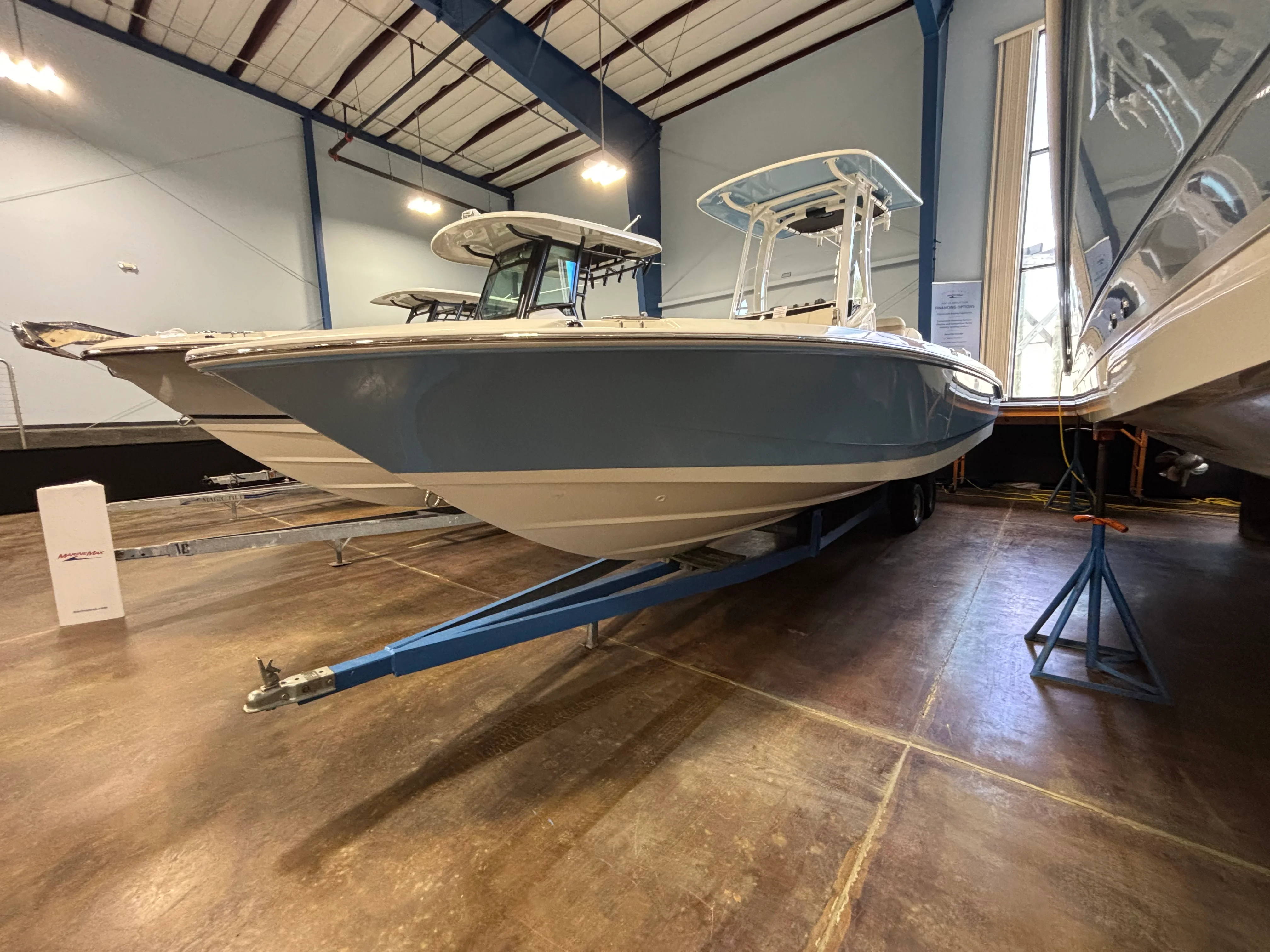 2026 Boston Whaler 250 Dauntless Image Thumbnail #2