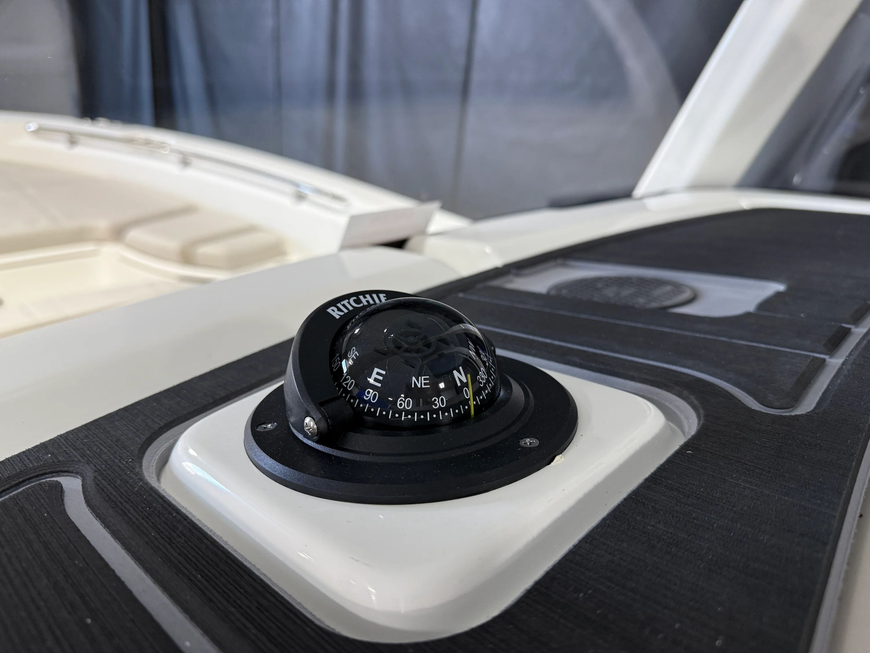 2026 Boston Whaler 250 Dauntless Image Thumbnail #64